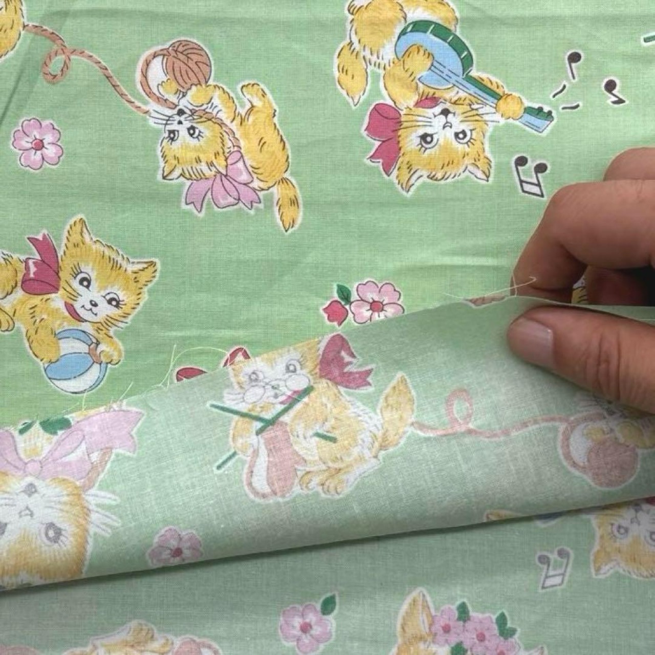 Cdr437-1◆50cm◆S◆綿100%シャーティング生地◆レトロな可愛いネコ柄