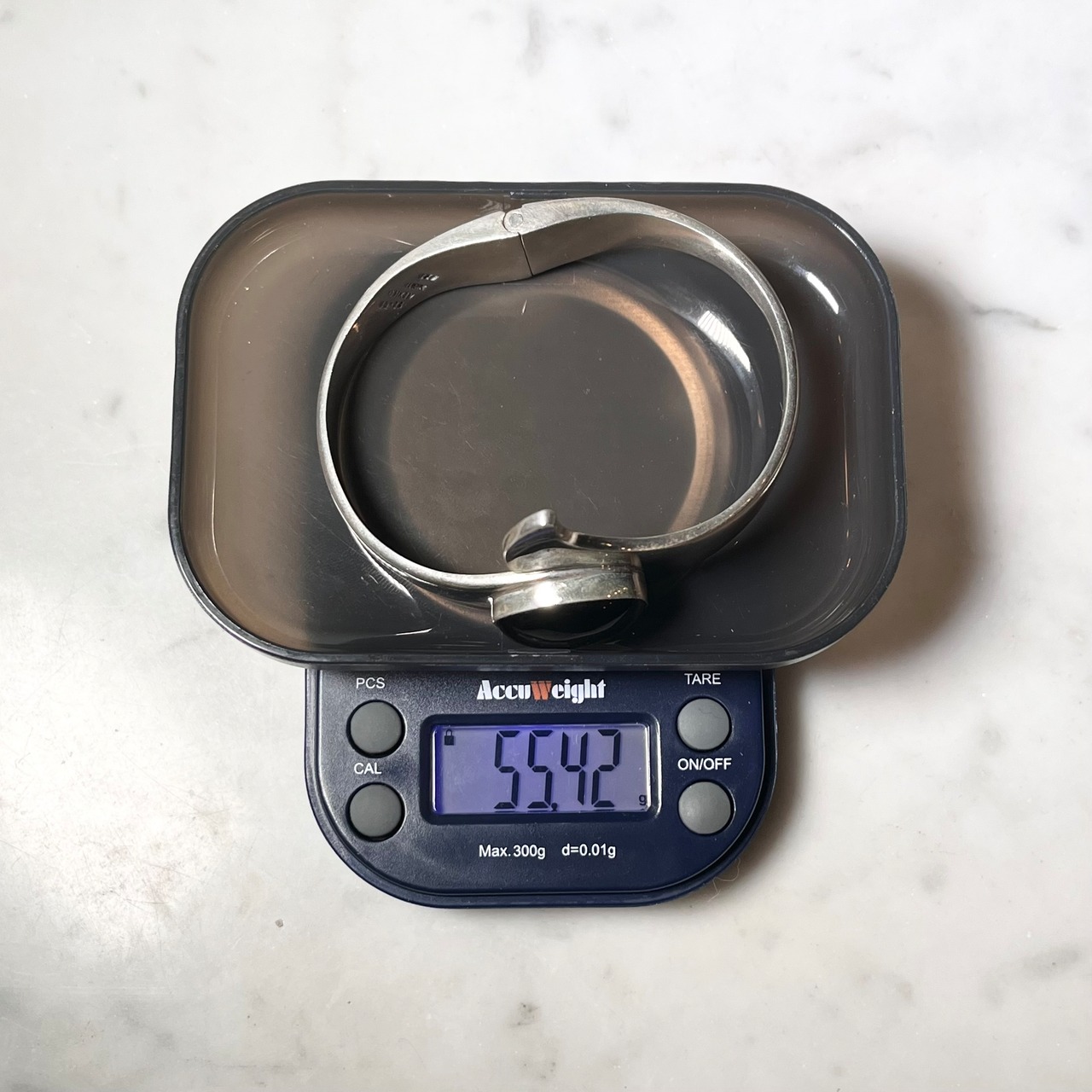 vintage Mexican heavy gauge silver onyx bangle