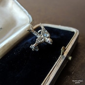 アンティークジュエリー シルバー935 レッドアイ ツバメブローチ