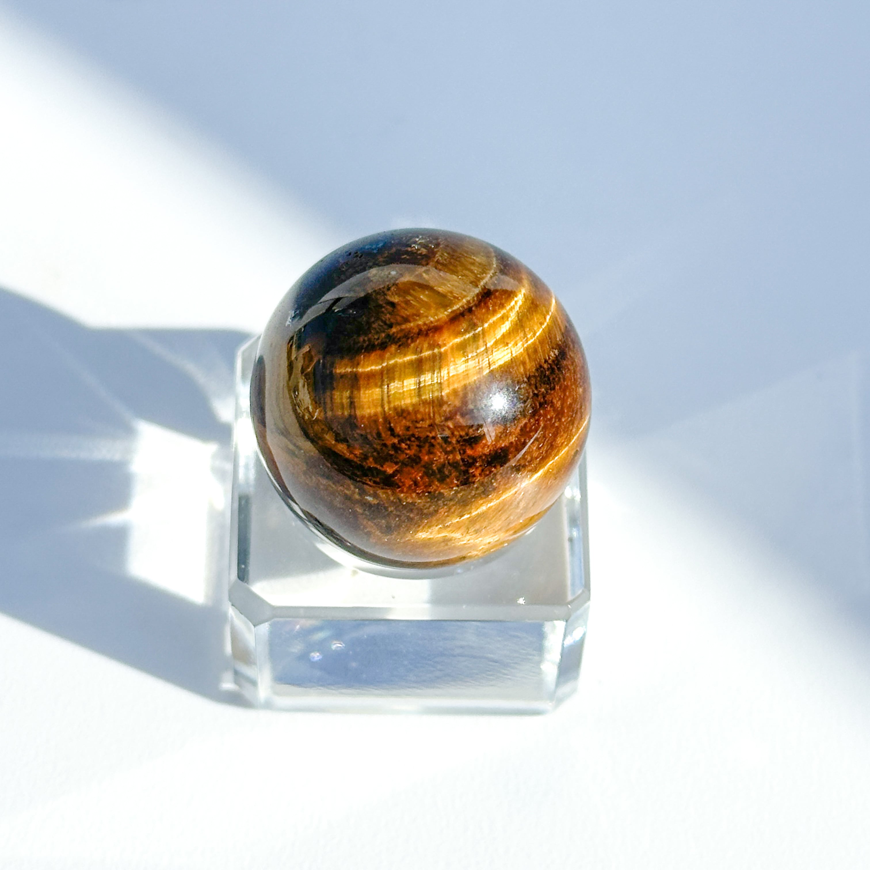 すっごい綺麗なタイガーアイ！ツヤツヤ！パワーもすごい！ タイガーアイ スフィア（丸玉）61◇ Tiger's eye ◇天然石・鉱物