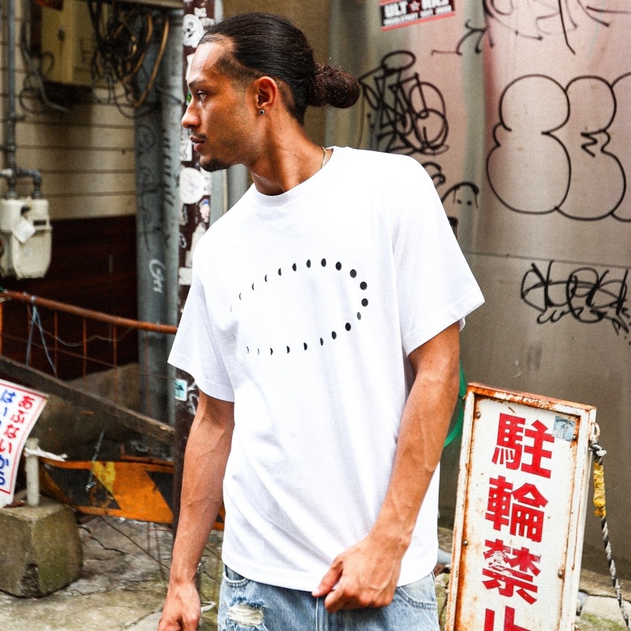 MOON PHASE PREMIUM COTTON BOX TEE