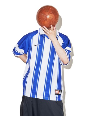 NIKE "90's Game Shirt"