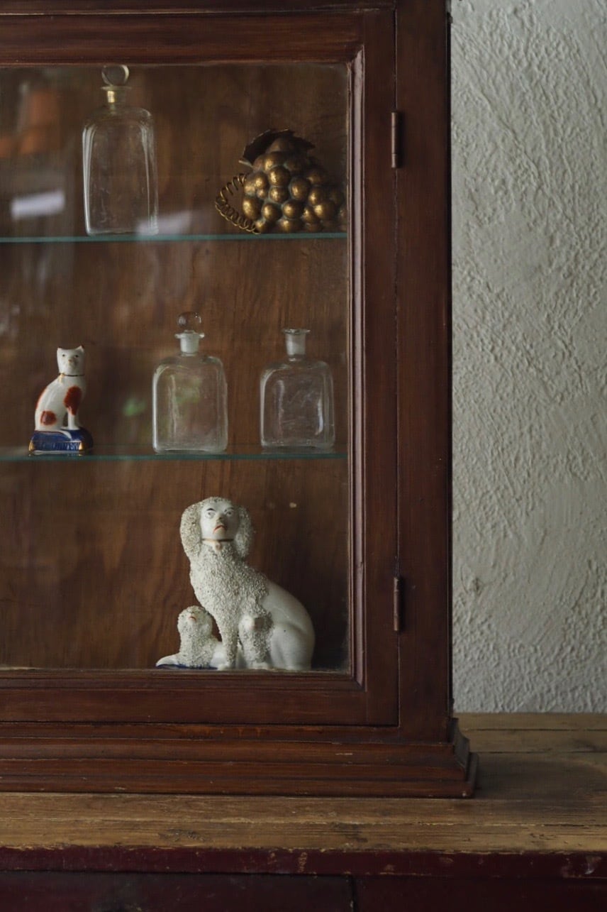 薄いガラスコレクションケース-antique glass show case 薄いガラスコレクションケース-antique glass show case