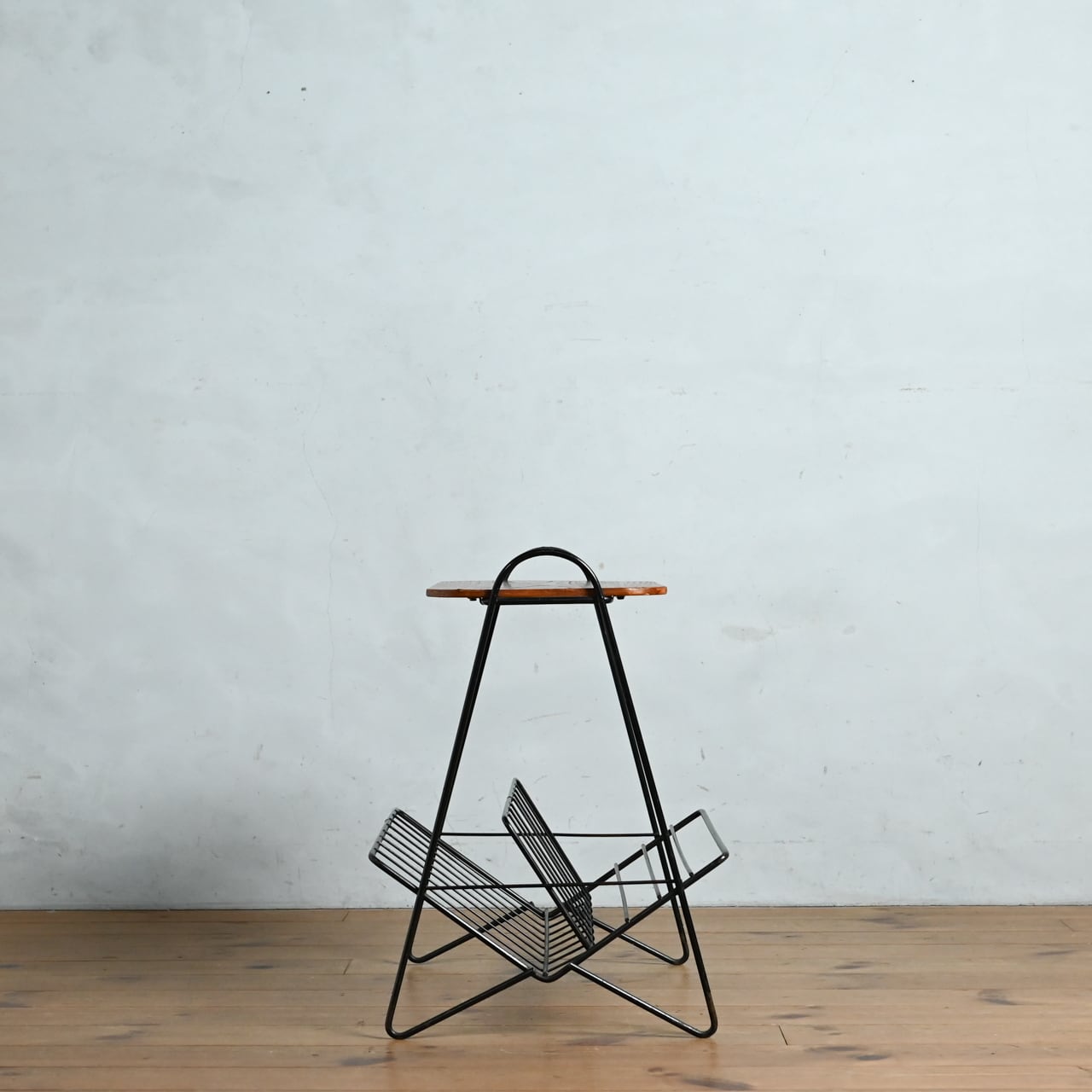 Magazine Rack / マガジンラック〈収納・本棚・ディスプレイラック