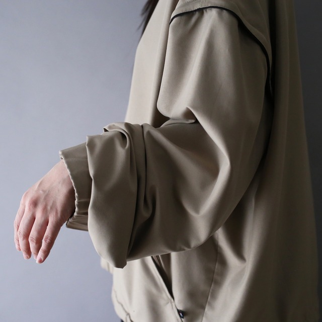 "3-way style" sleeve zip joint over silhouette pullover