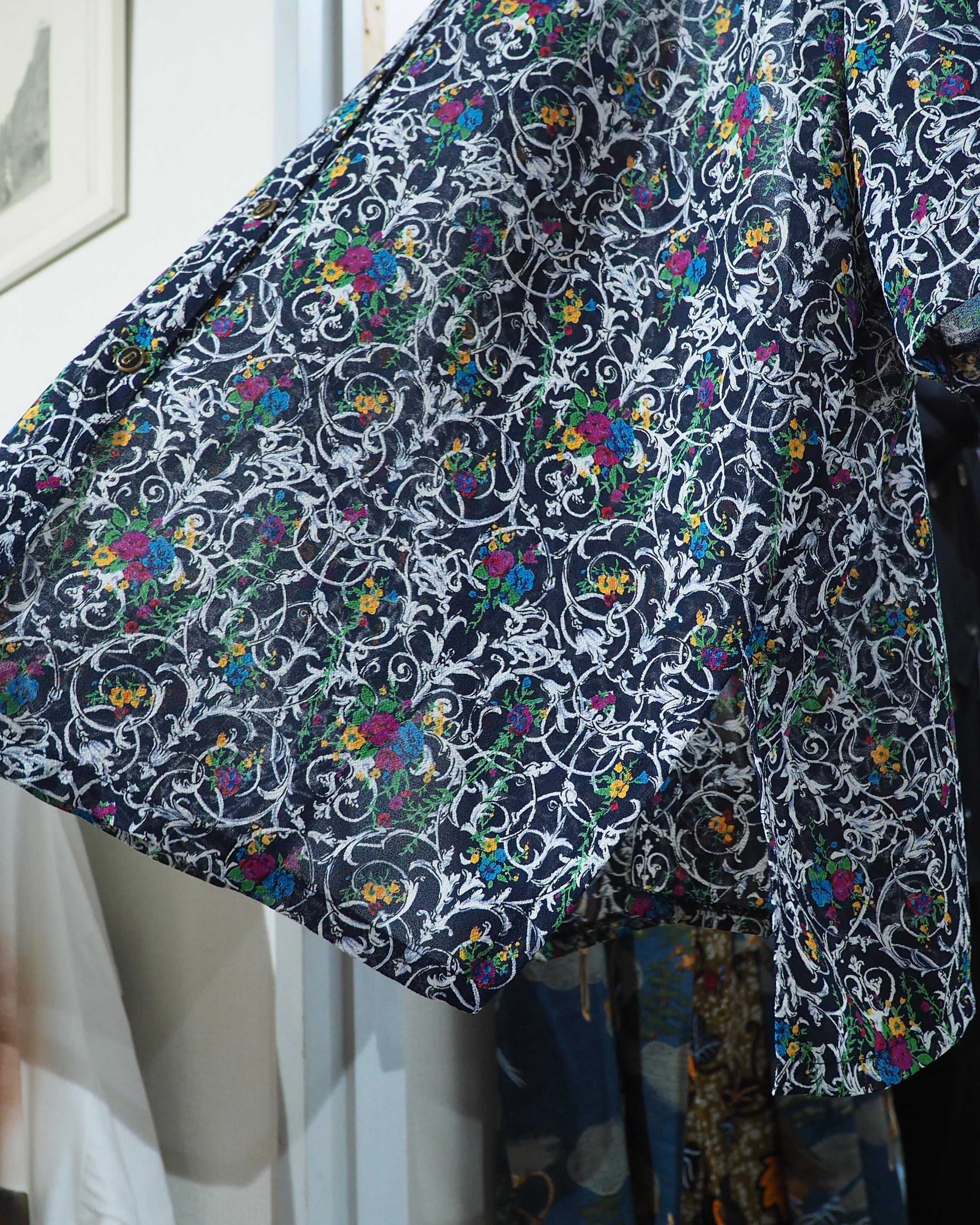 1990s Beautiful Flower pattern vintage SS sheer Shirt