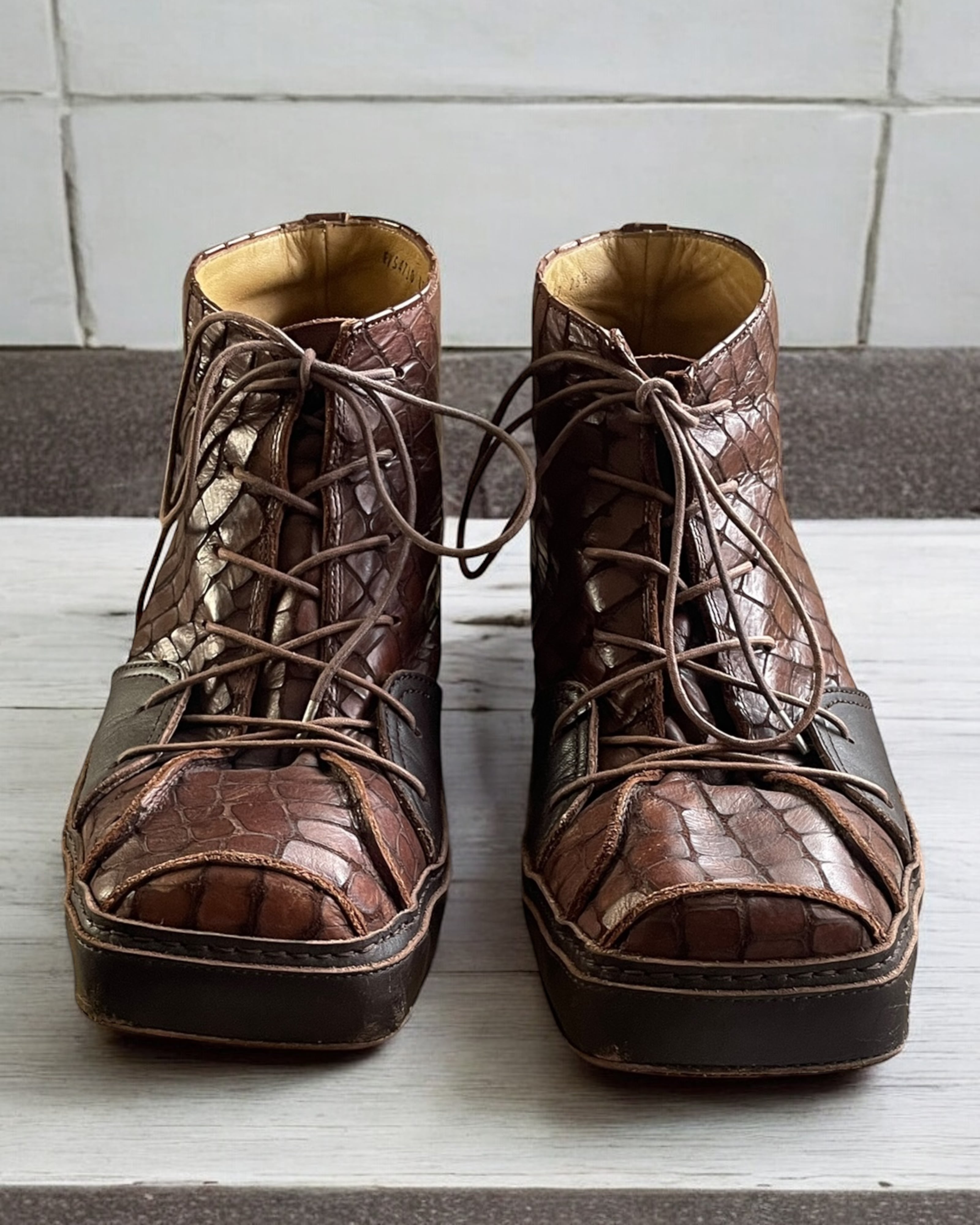 90-00s Mihara Yasuhiro - Croc-Embossed Square Toe Boots | Atelier