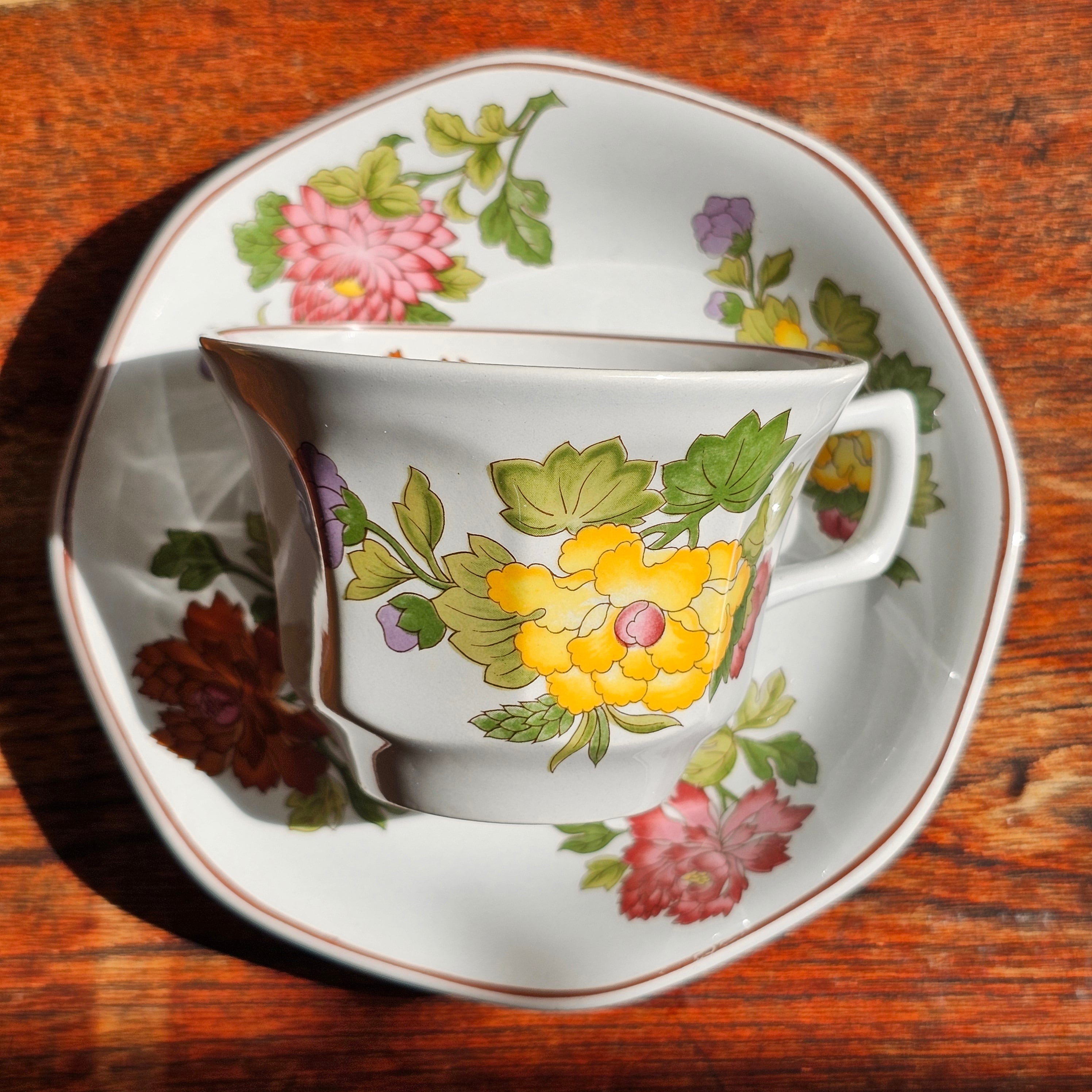 Vintage Wedgwood Kimono | my desk.vintage Vintage Wedgwood Kimono | my desk.vintage