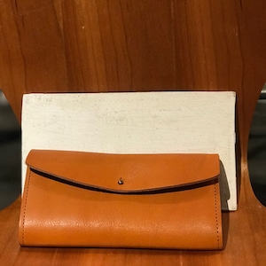 AMIACALVA (アミアカルヴァ) Long Wallet TAN