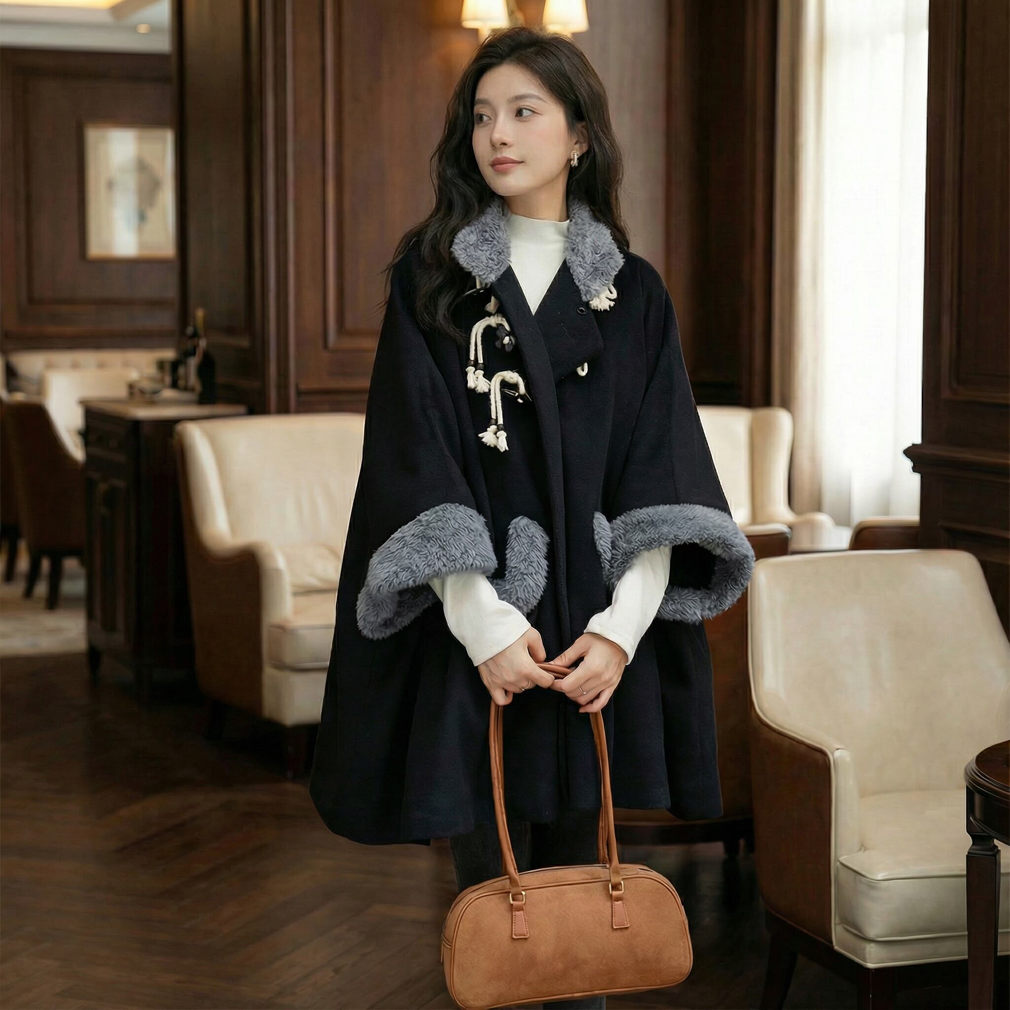 Cape-style fleece-lined coat 00275