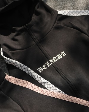 MONOGRAM LINE SWEAT HOODIE【BB25032】