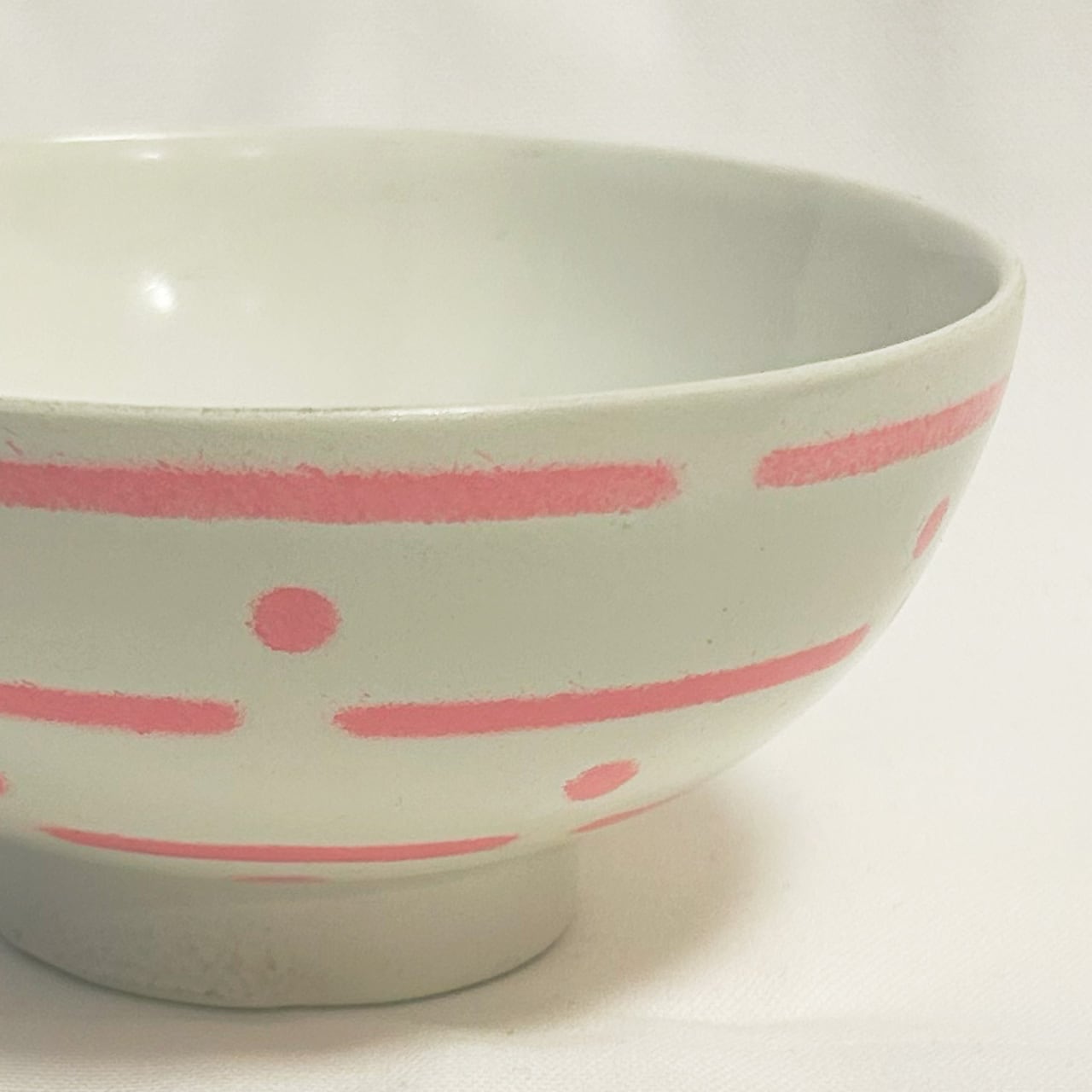 茶碗【ピンク独楽】（ちゃわん・ぴんくどくらく）11.6cmサイズ 割れ