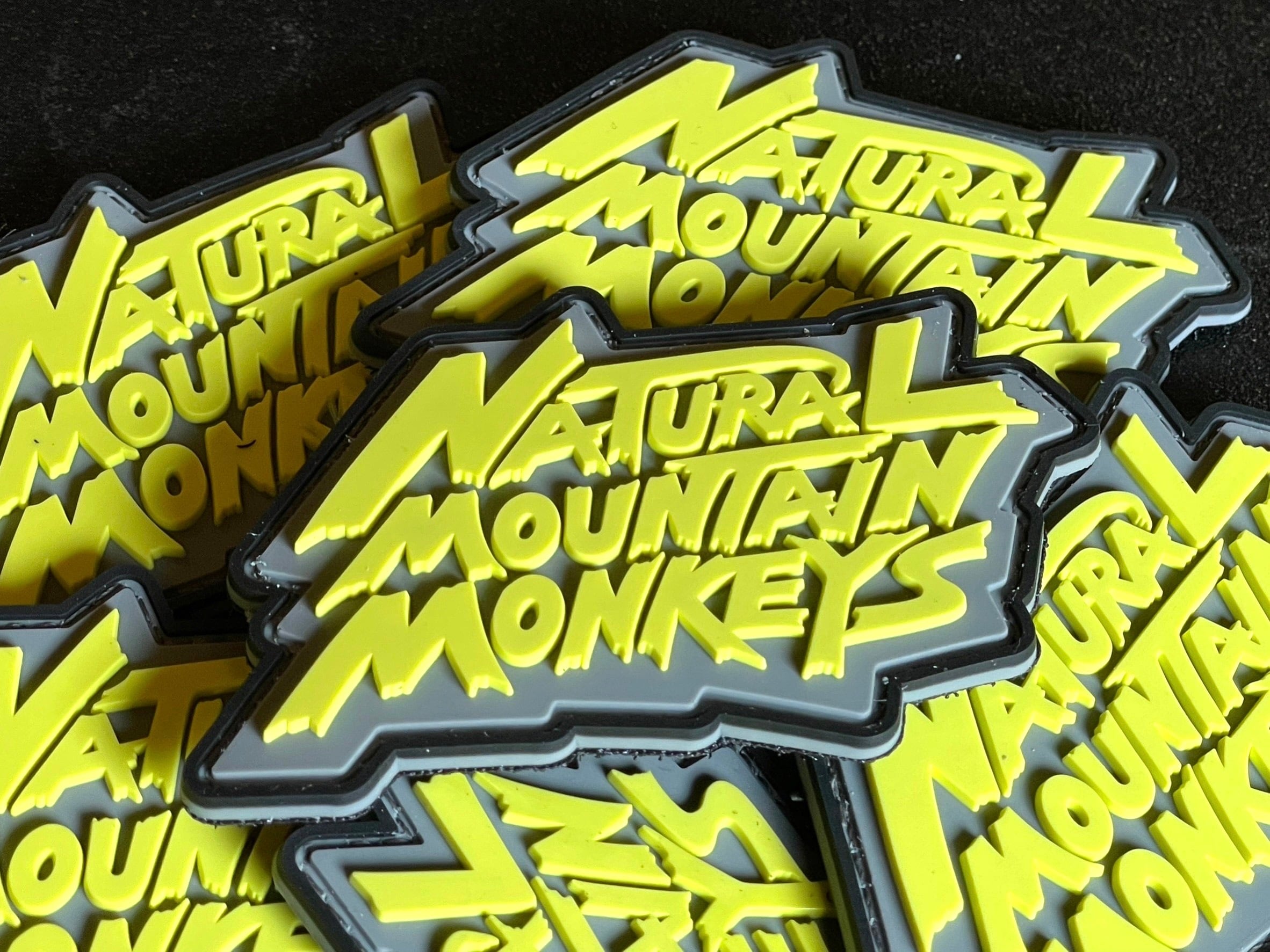 NATURAL MOUNTAIN MONKEYS