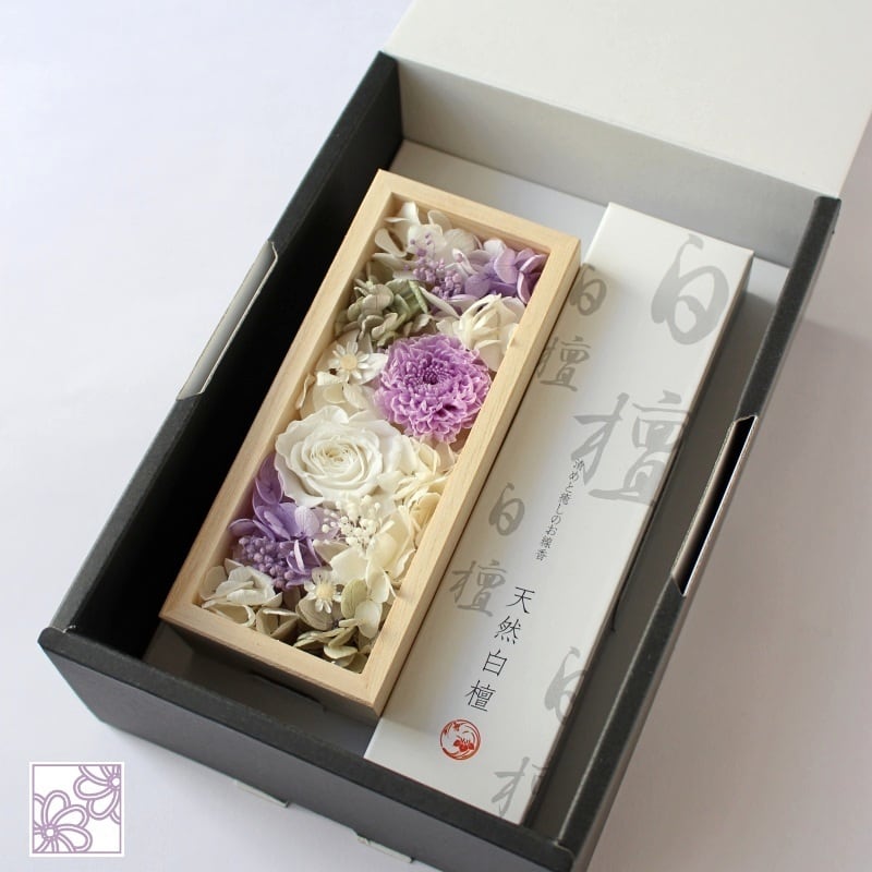 フルールcube”ひまり”【プリザーブドフラワー仏花】桐箱入りお供え花