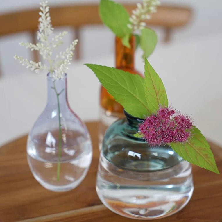 ガラス花瓶　ヴィンテージ　フラワーベース Vintage Flower motif glass flower vase/ビンテージ ガラス お花