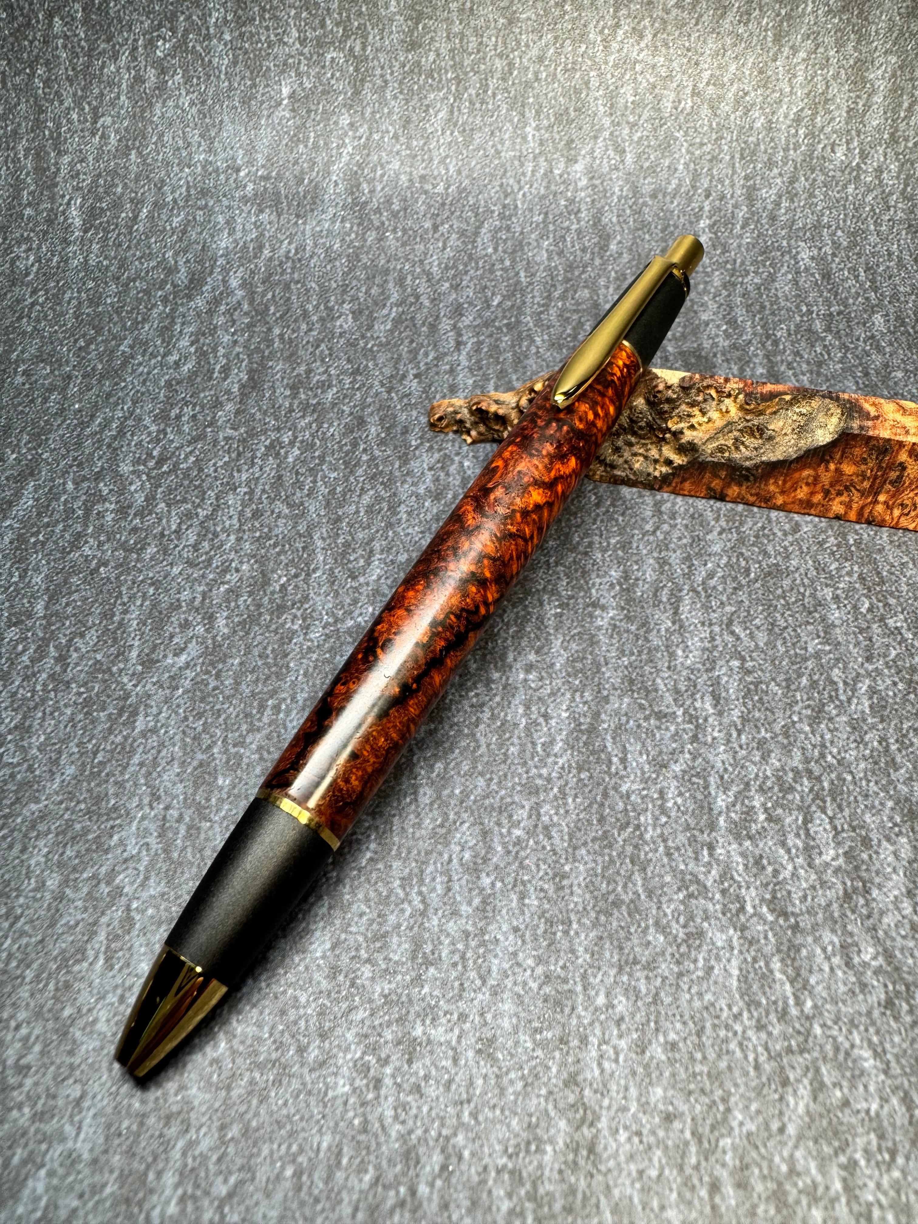 ダルベルジア ランセオラリア緑孔雀杢極上 シャープペンシル0.5mm