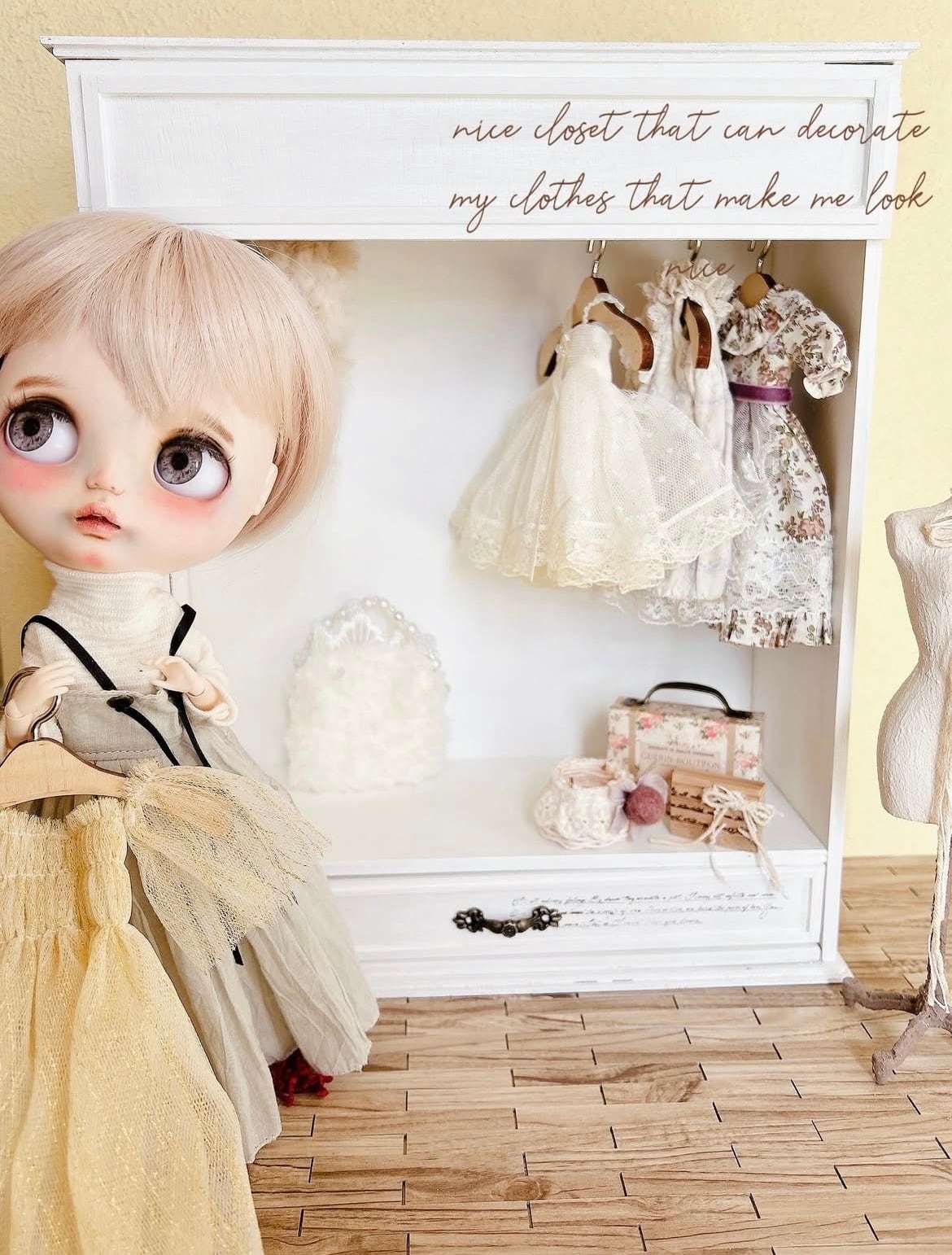 ☆残り3つ☆ピンクカラー♡　ブライス　　リカちゃん　ドール収納木製クローゼット ♡ピンクカラー♡ ブライス リカちゃん ドール収納木製クローゼット