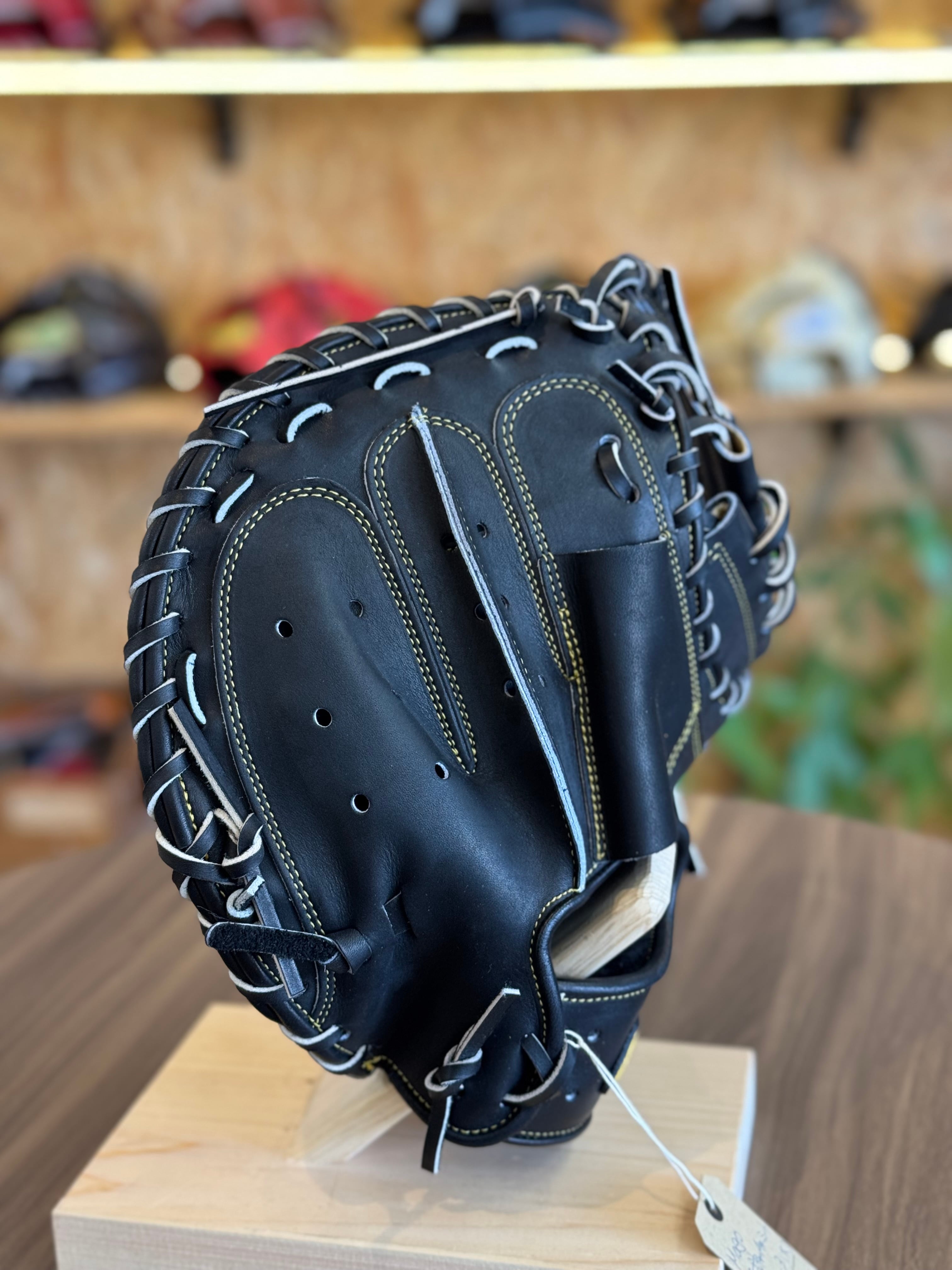 即納可能】Mago 硬式キャッチャーミット大型 ブラック×ブラック中白紐
