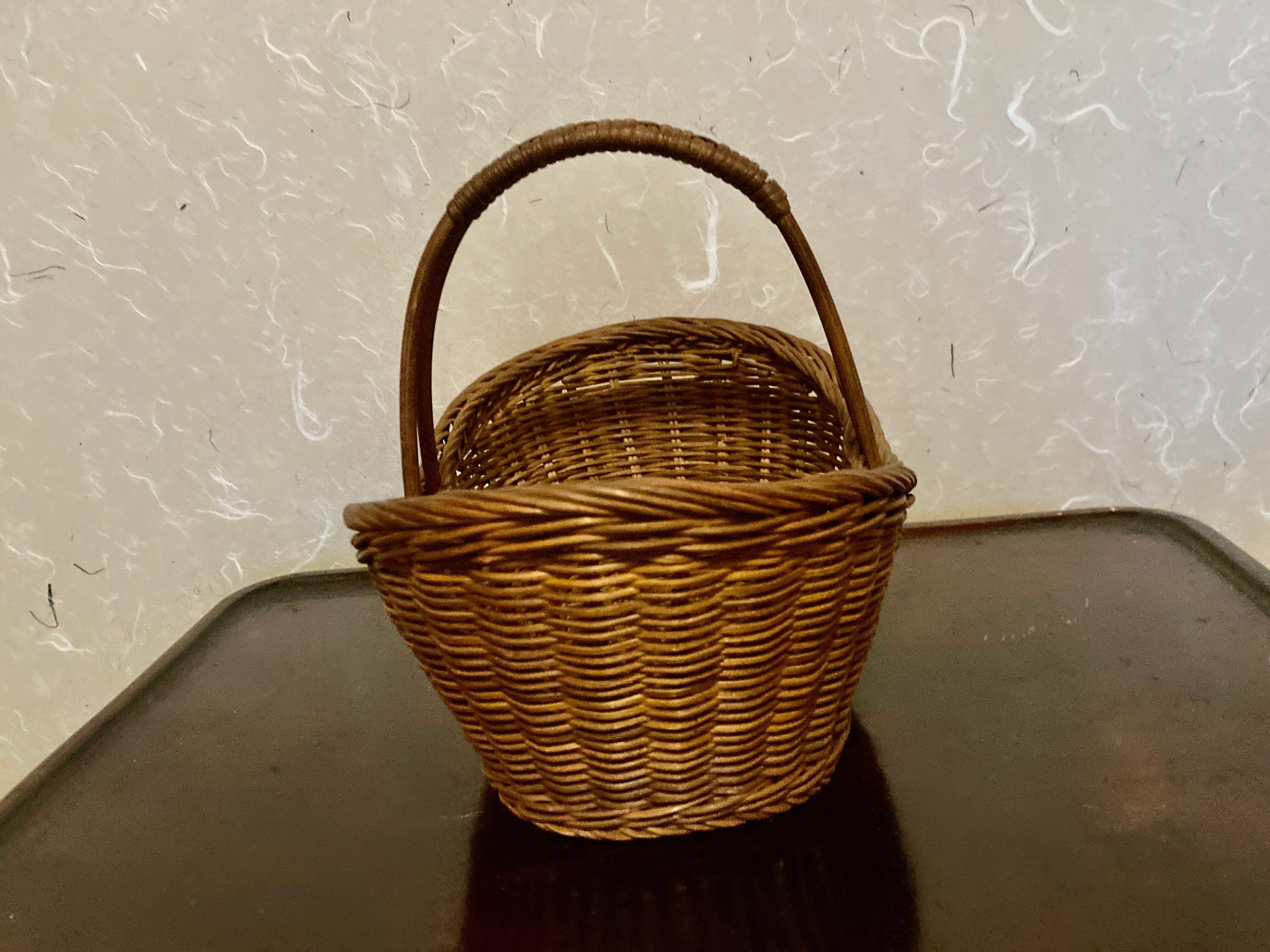☆手籠 植物を編んだカゴ 小物入れや果物入れに | 仙台浪漫