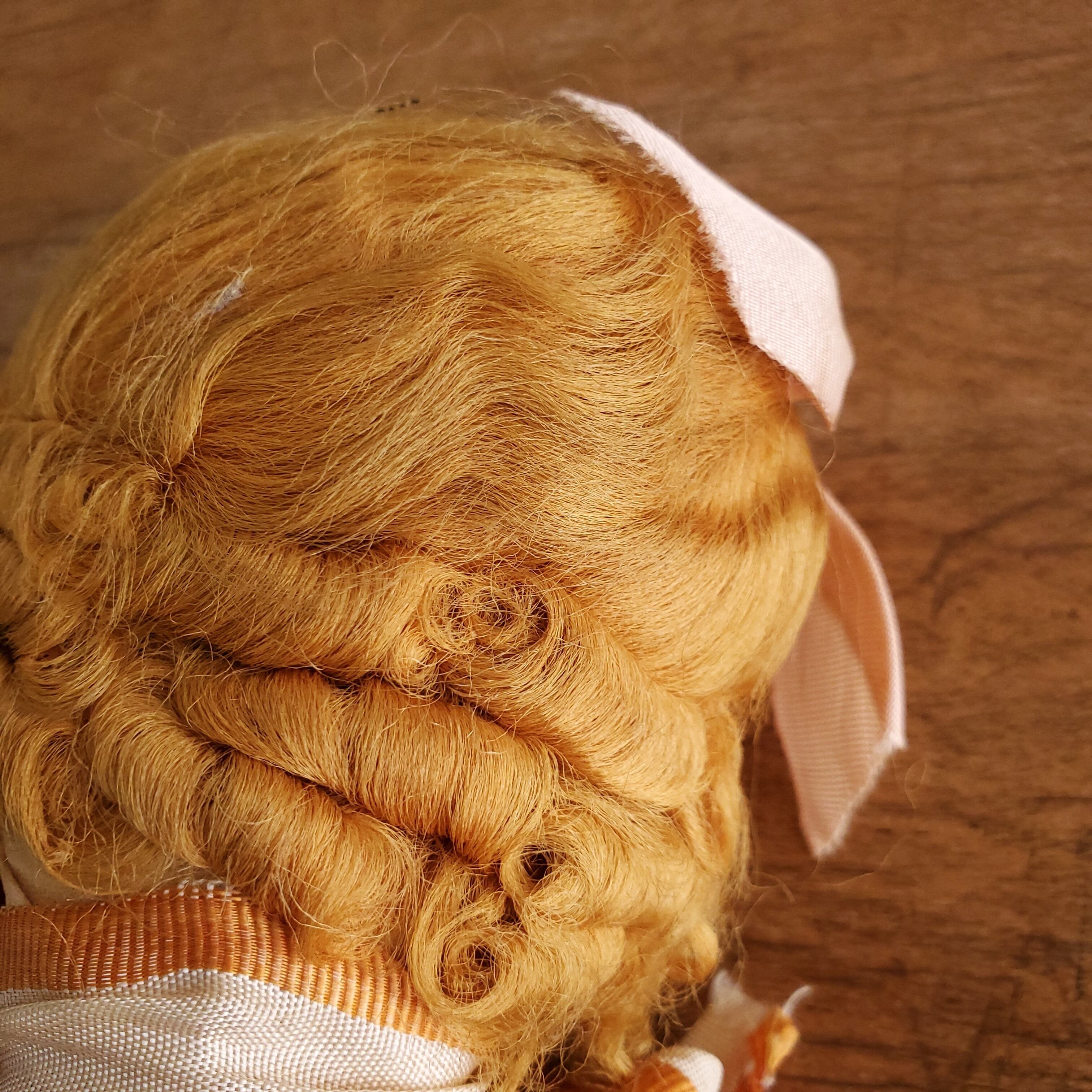 カーリーヘアーの足太人形 | アンティーク雑貨・家具・骨董品