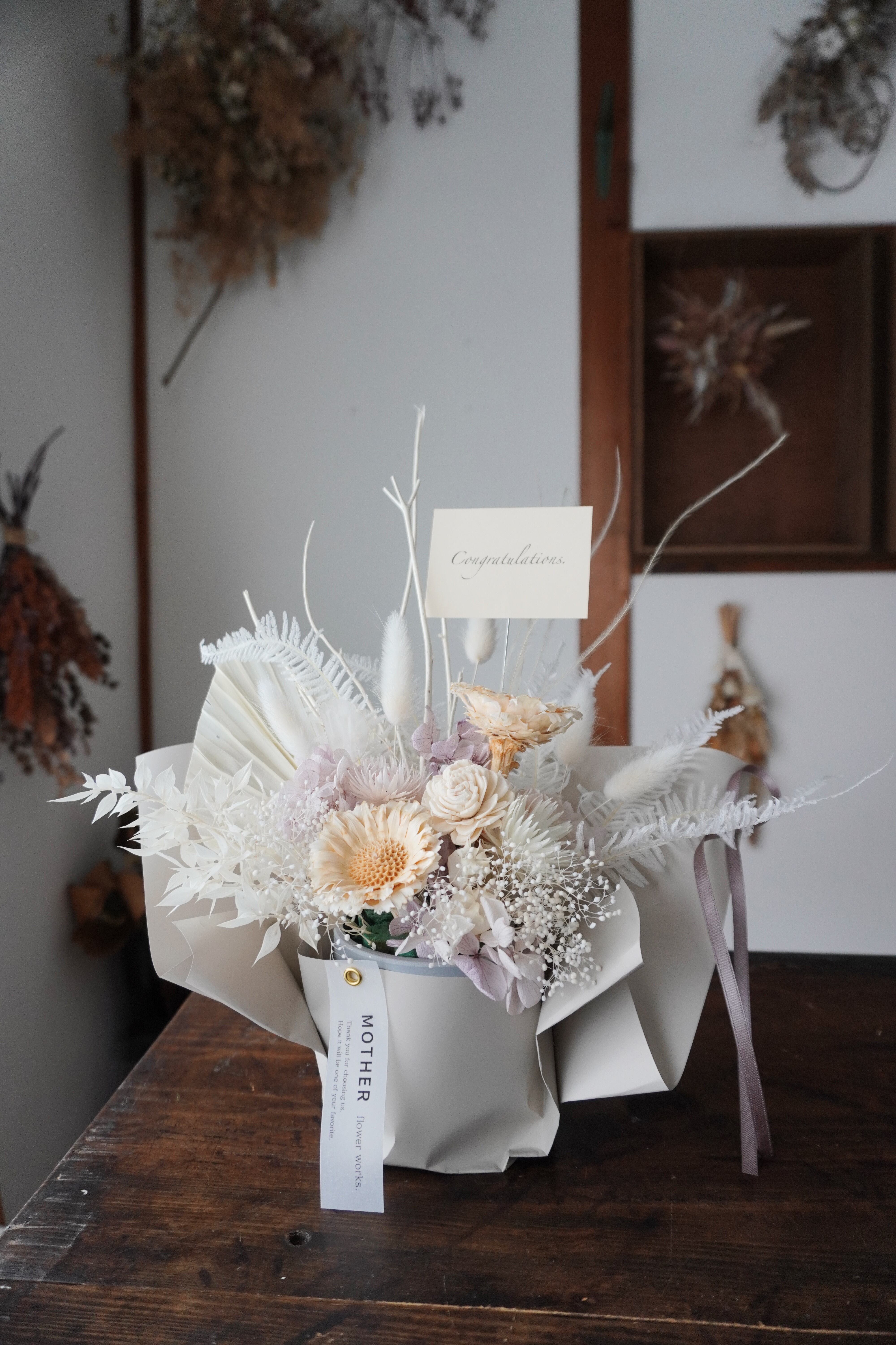 MOTHER flower works. ｜大切な人へ贈る、ドライフラワー専門店
