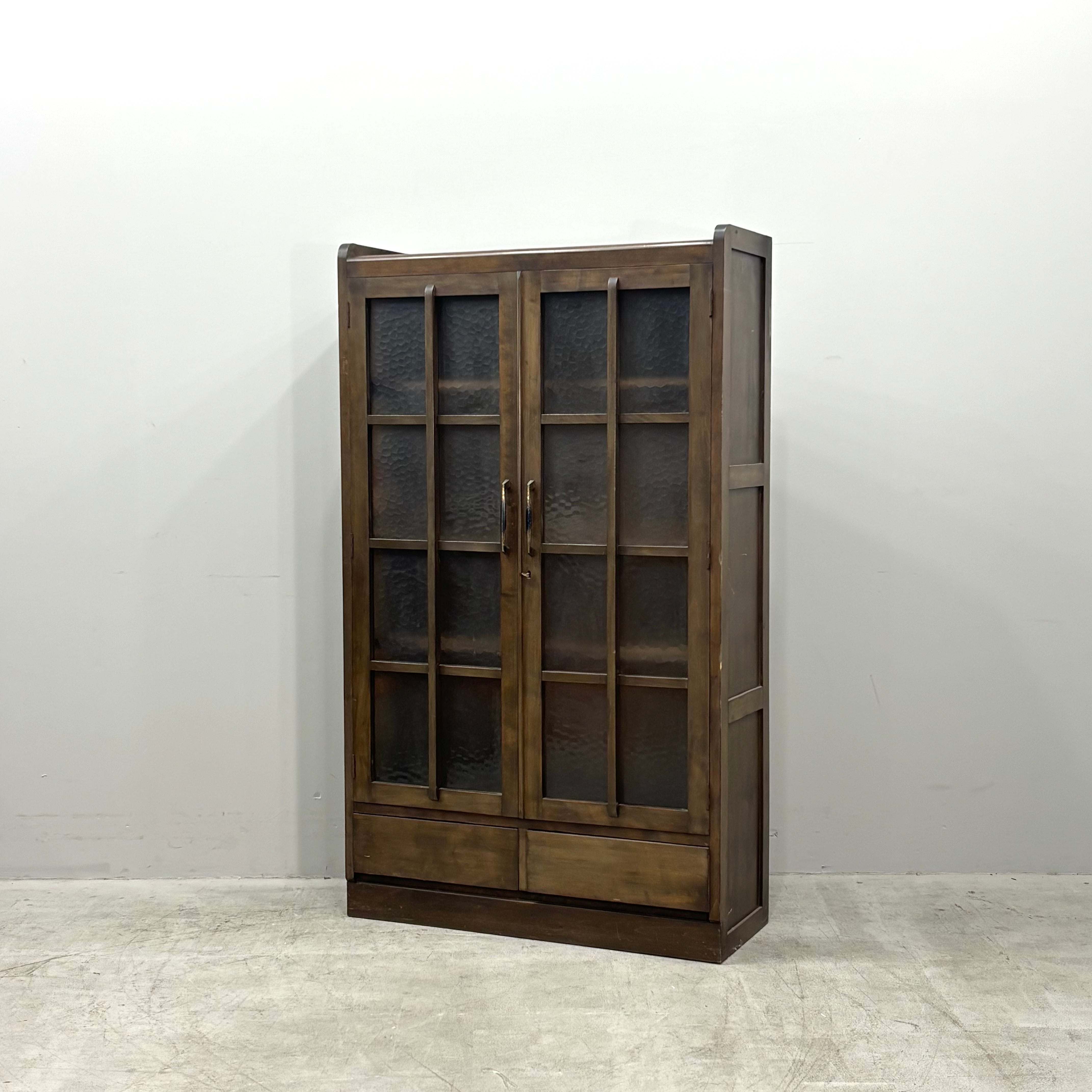 無垢材のオープンシェルフ | clapp vintage 寒川倉庫店