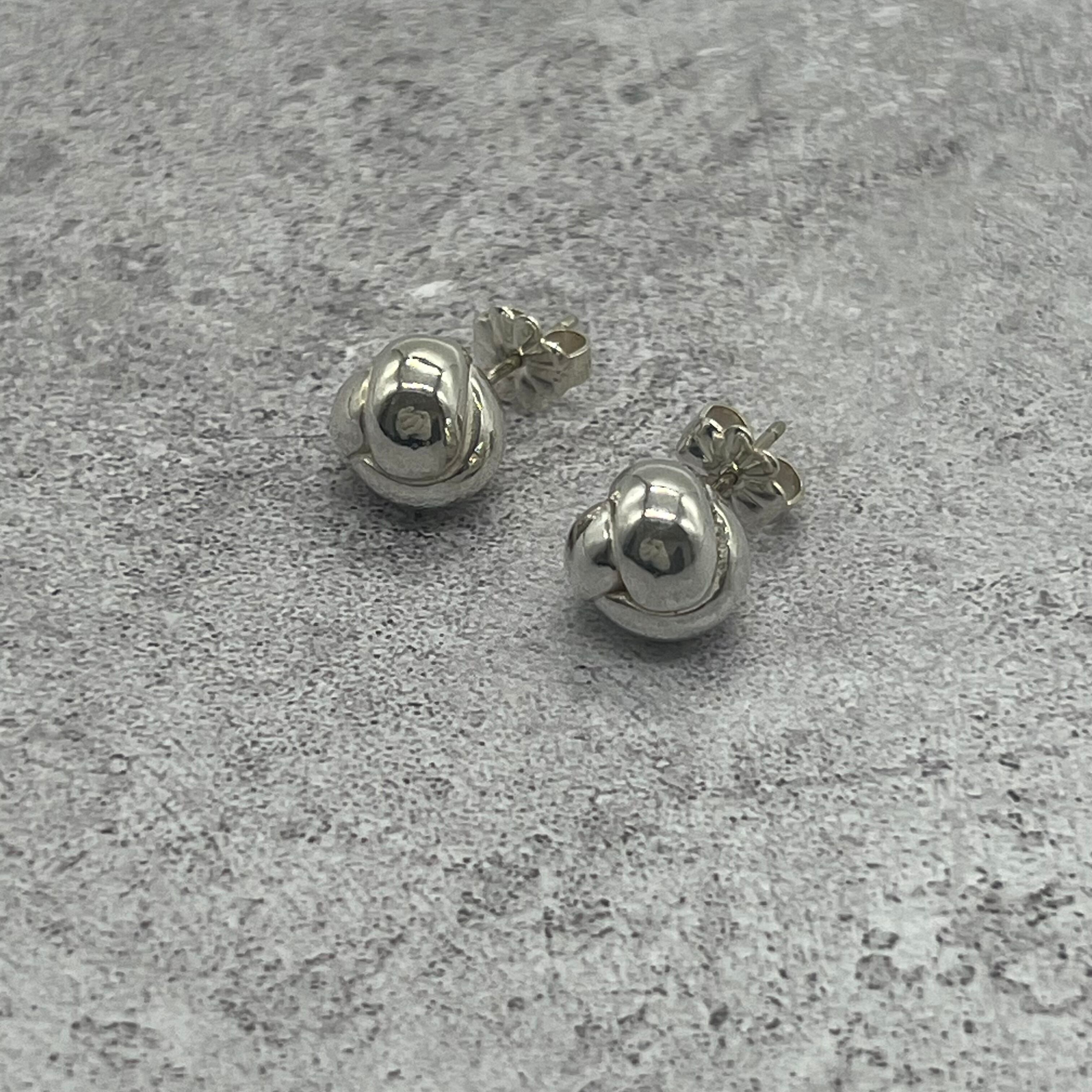 ティファニー TIFFANY&CO ノット ボール ピアス SV925