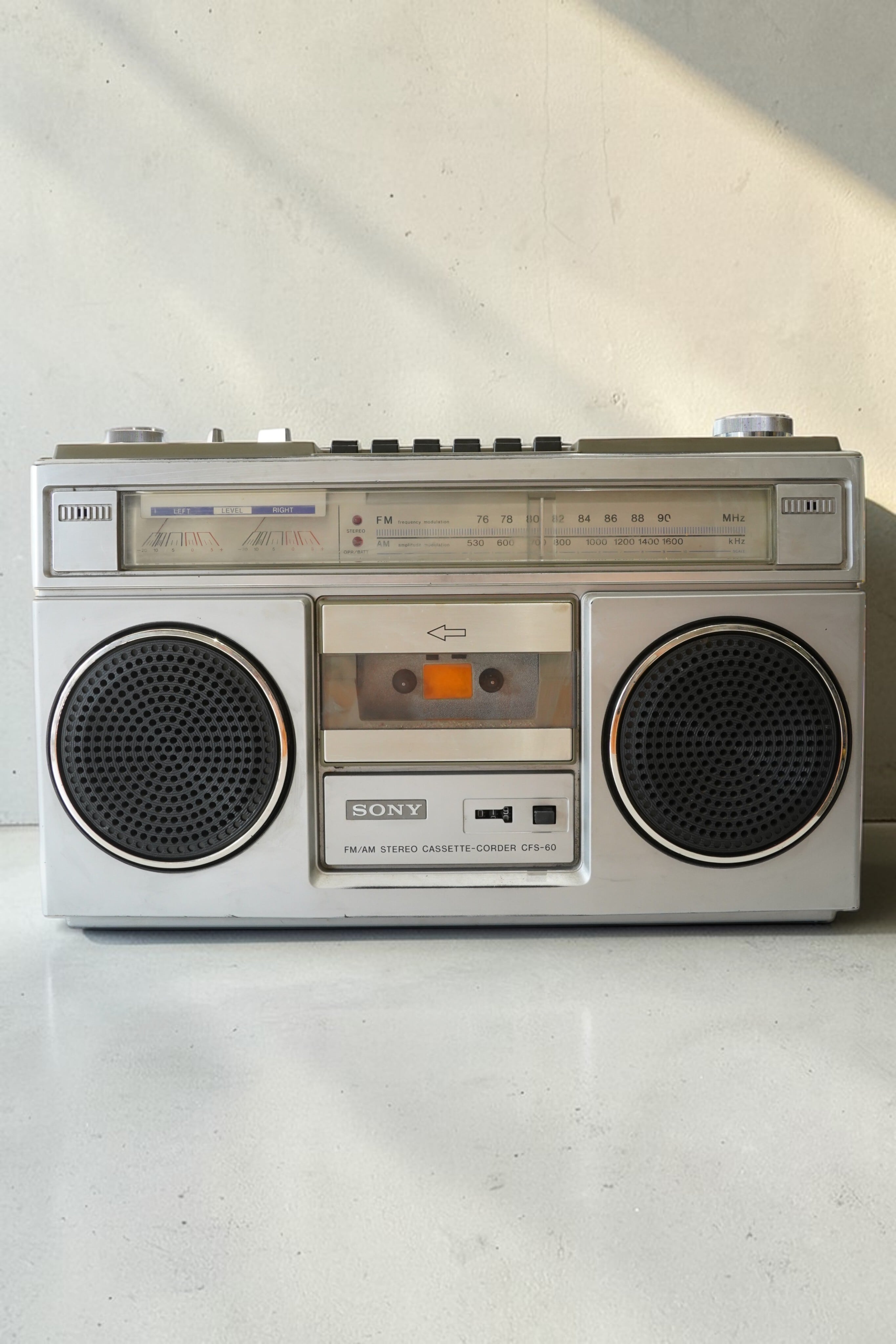 ジャンク】SONY CFS-60 ラジカセ FM/AM ステレオカセットコーダー 昭和 ジャンク】SONY CFS-60 ラジカセ FM/AM ステレオカセットコーダー 昭和