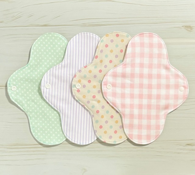 22cm ふわふわ柔らかな肌触り✩布ナプキン 4枚セット 110