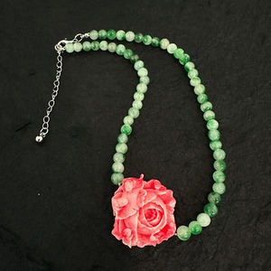 atmshop富の花レトロ翡翠ネックレス