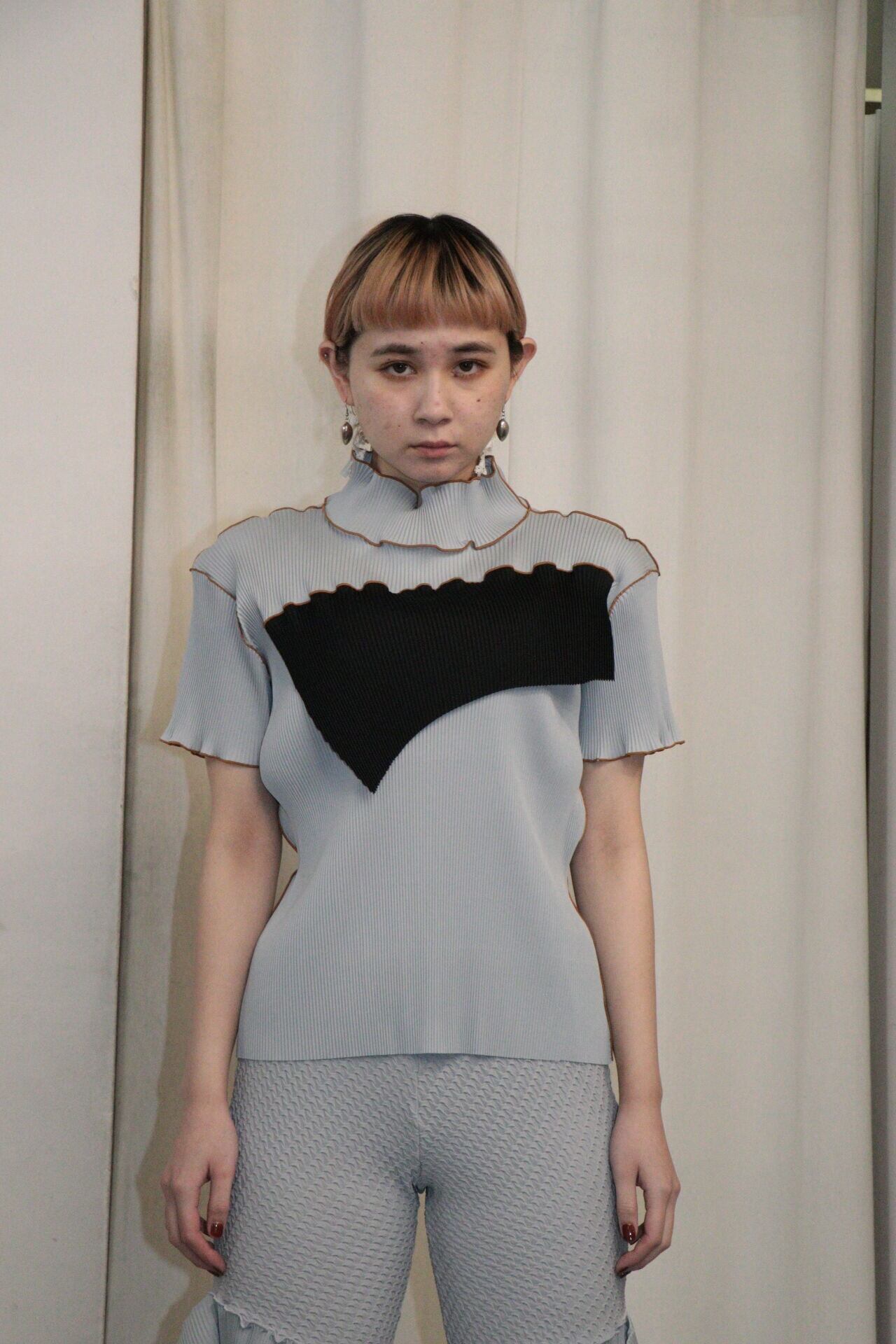 kotohayokozawa Short sleeve top High neck type (GRAY) TD23S-P04