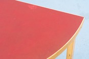 Alvar Aalto | Table 95 linoleum red
