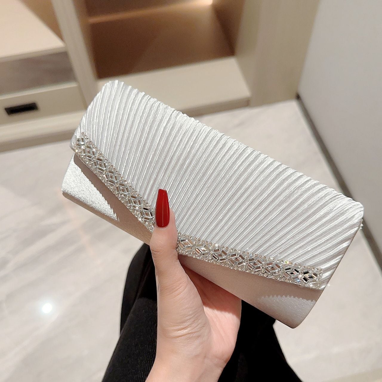 シルバー | キャバ嬢向けキャバドレス専門店 | LUMINIQUE(ルミニーク) シルバー | キャバ嬢向けキャバドレス専門店 | LUMINIQUE(ルミニーク)