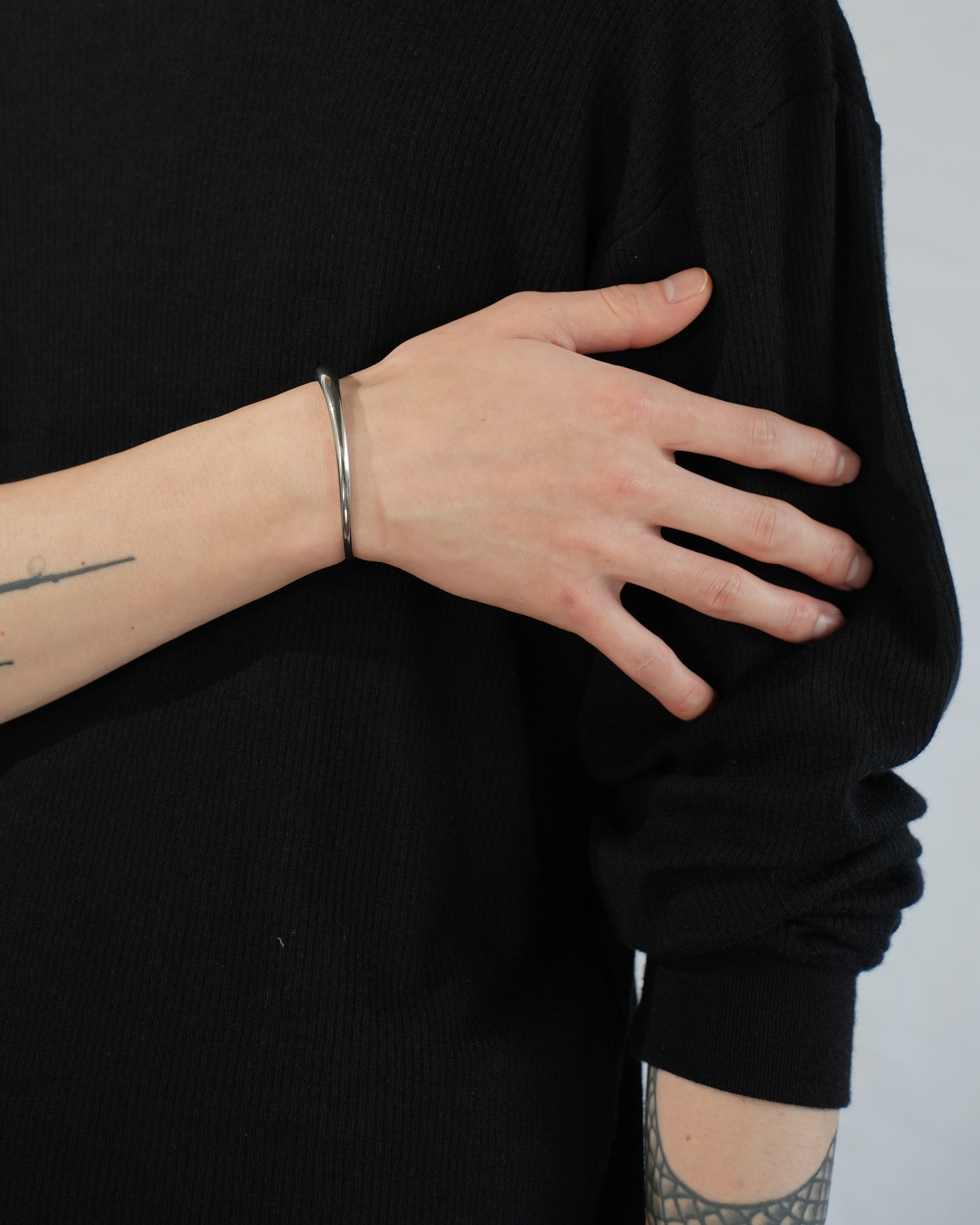 drop bangle | 13lue