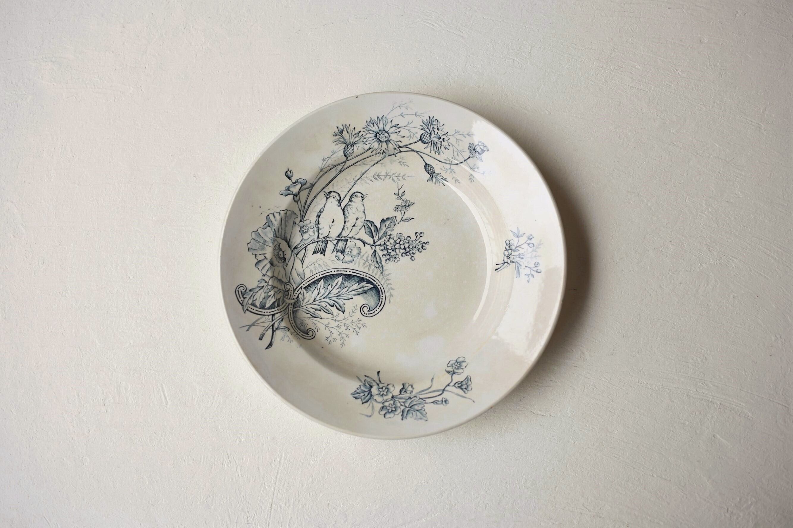 フランス アンティーク ヴィンテージ サンタマン 『小枝でさえずる小鳥』深皿 N-03185