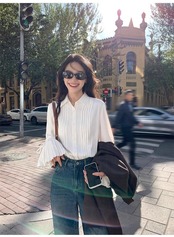 袖アクセントプリーツシャツ