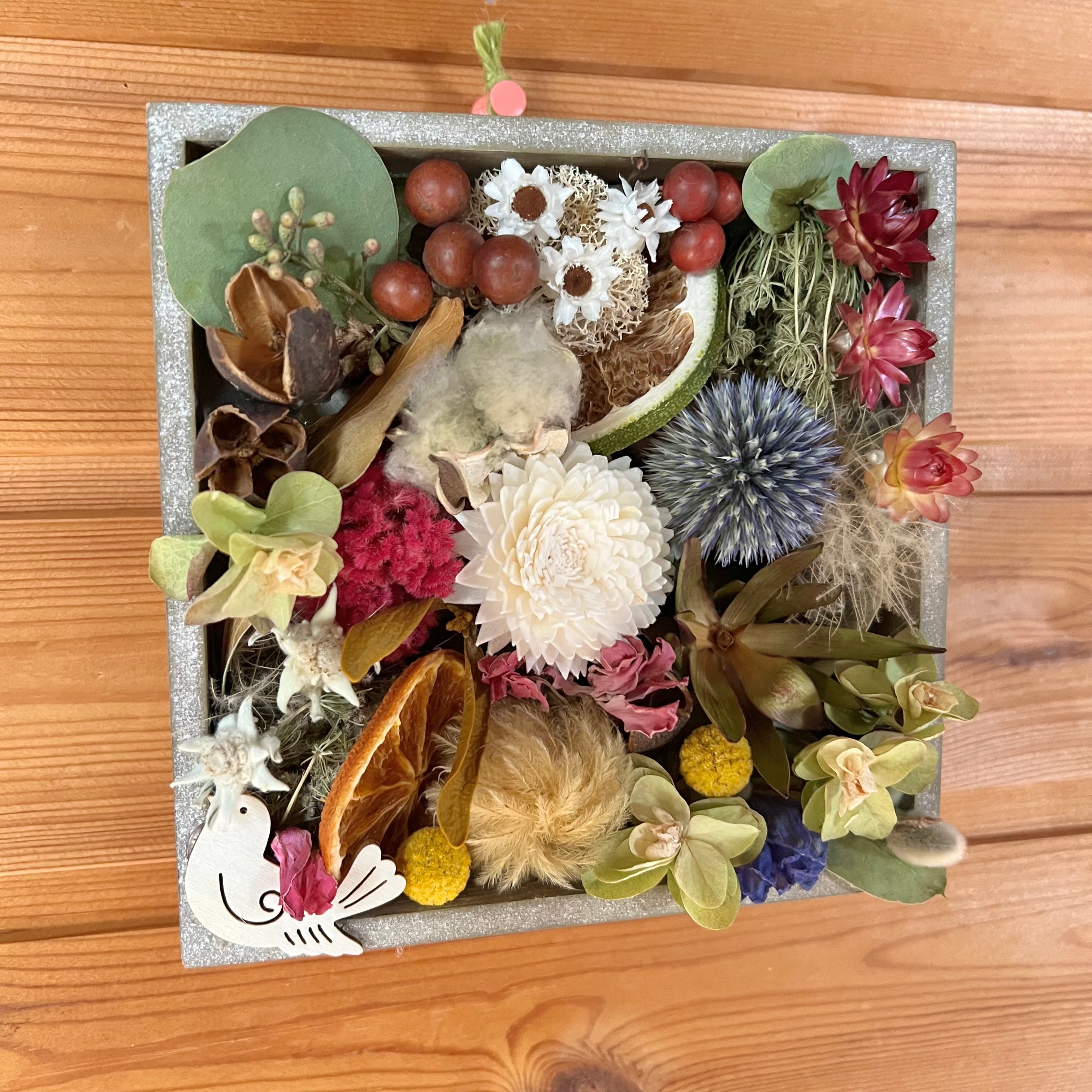 小鳥のいるフレームアレンジ | エンジェル・リース工房