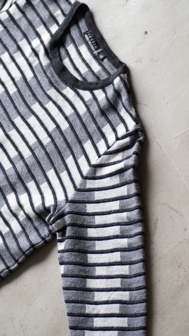 "KRIS CASSIA" 1990s Shadow block border knit