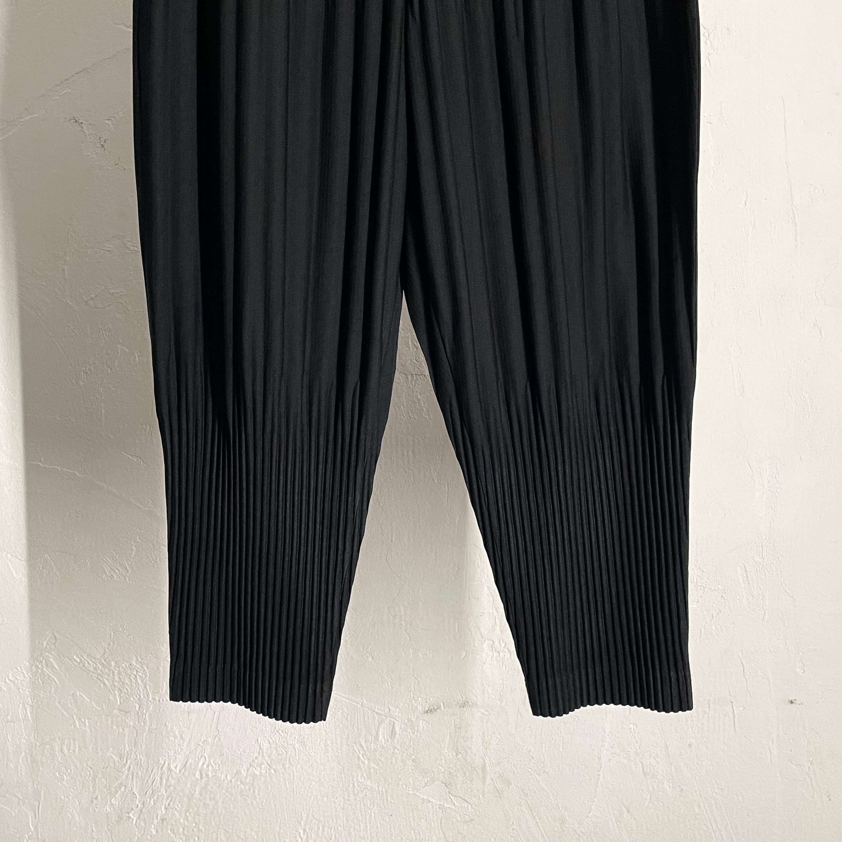 HOMME PLISSE ISSEY MIYAKE Pleats Easy Pants | VOLAR