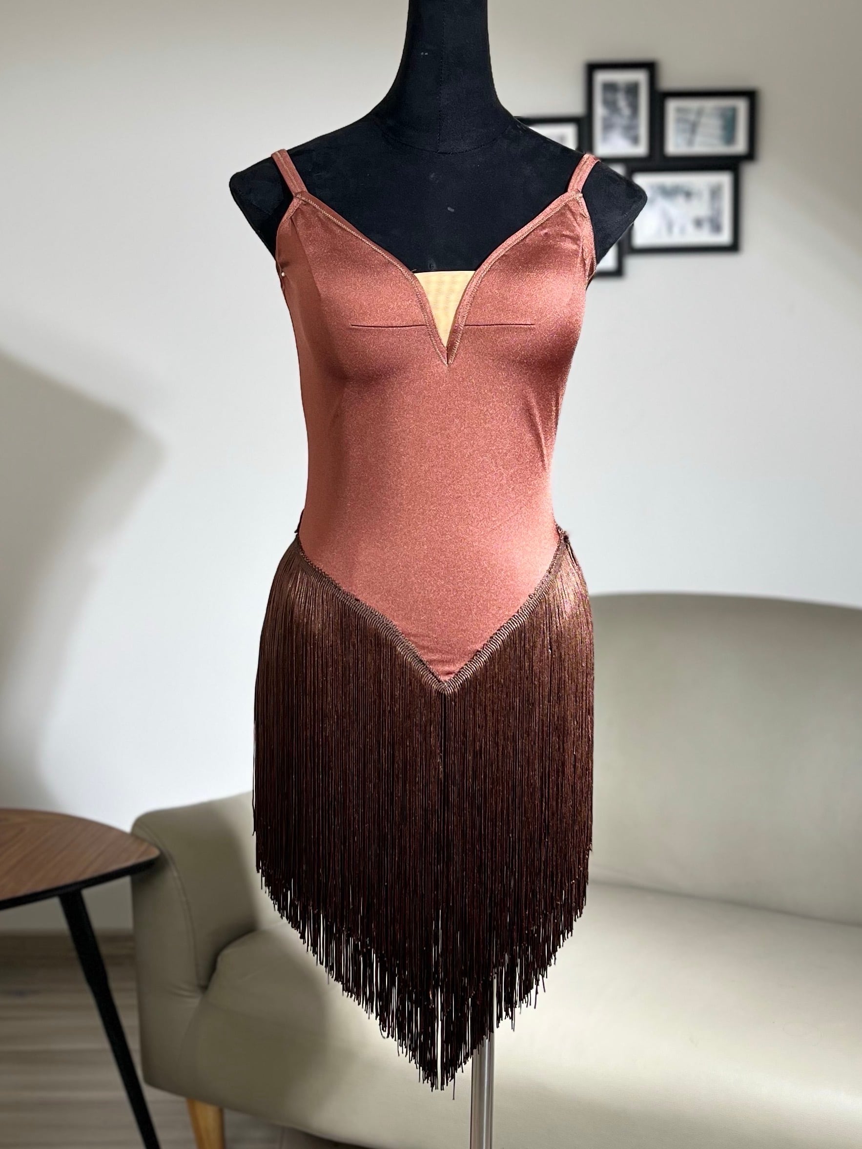 DRESSES | 社交ダンスウェアSTUNNINGDANCEWEAR