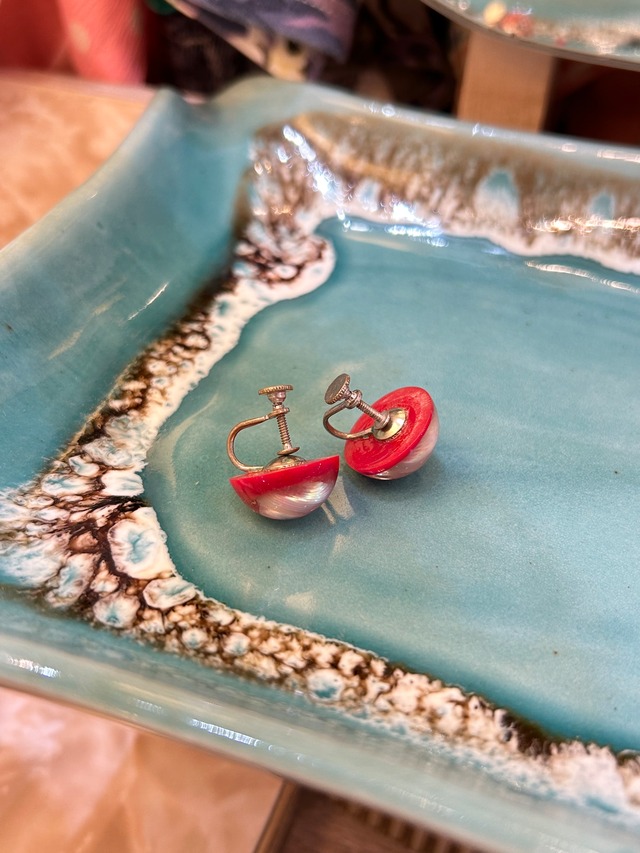 50's vintage red shell earrings