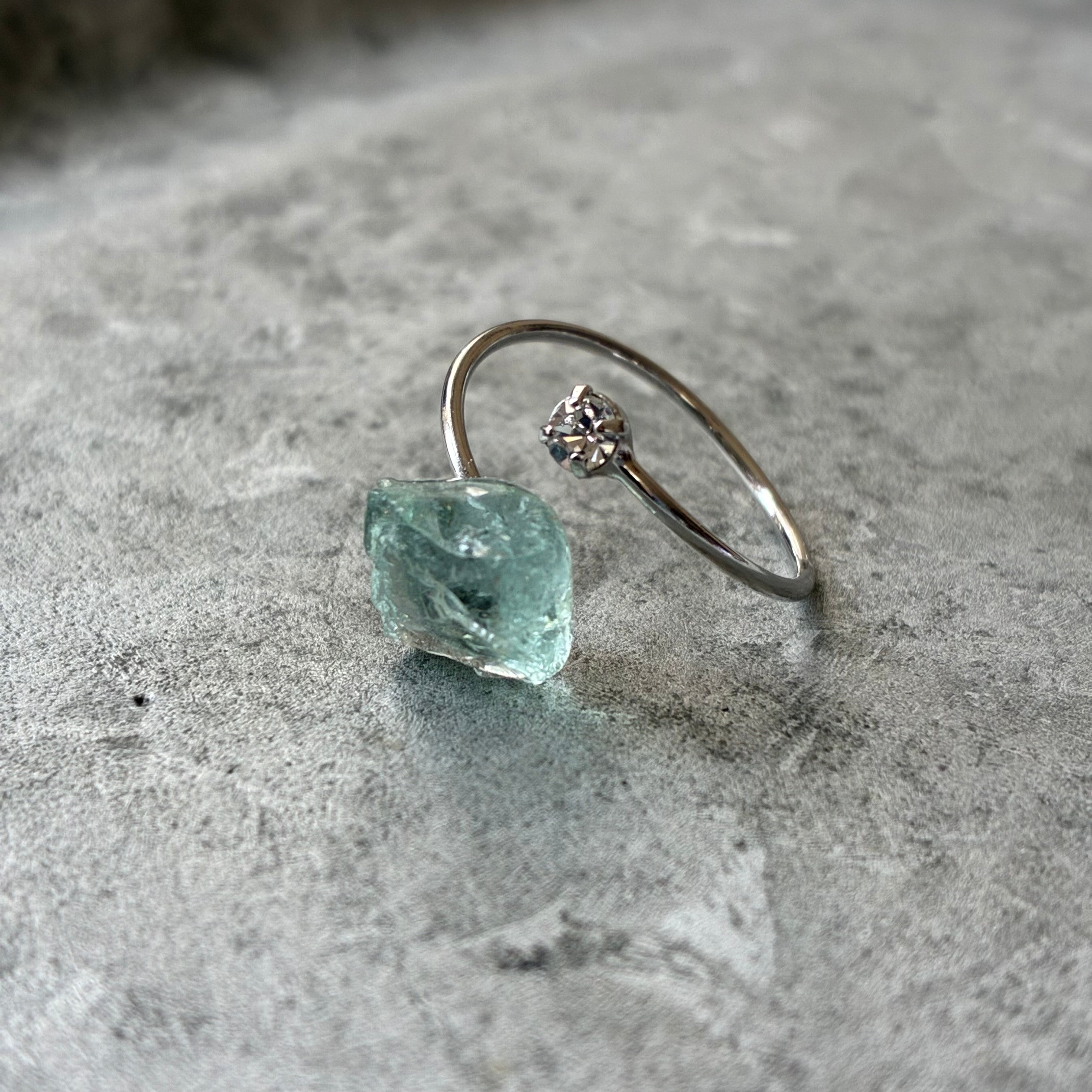 ジオ - 鉱物・原石のハンドメイド天然石アクセサリー