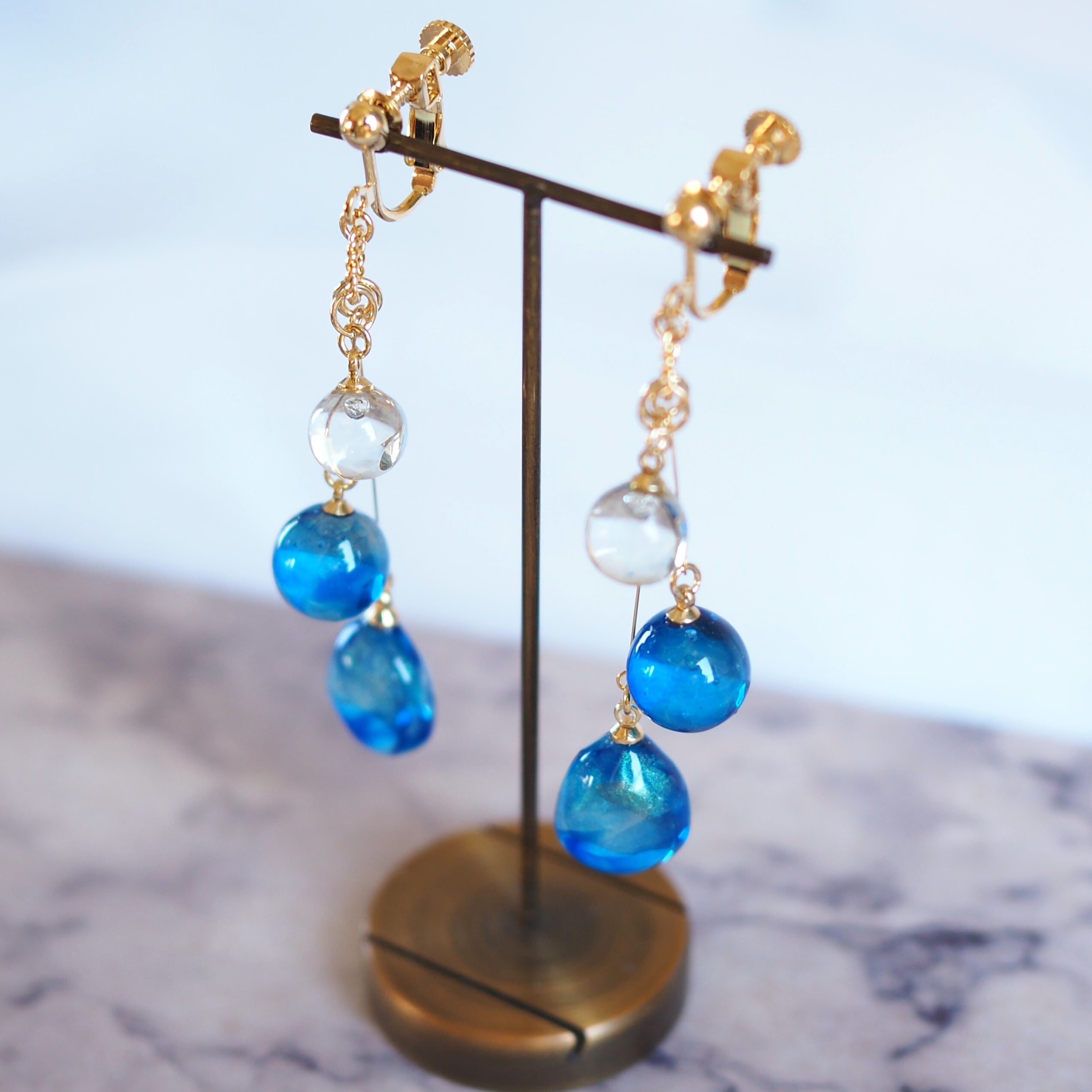 美しき青のワルツ [イヤリング / ノンホールピアス / チタンピアス
