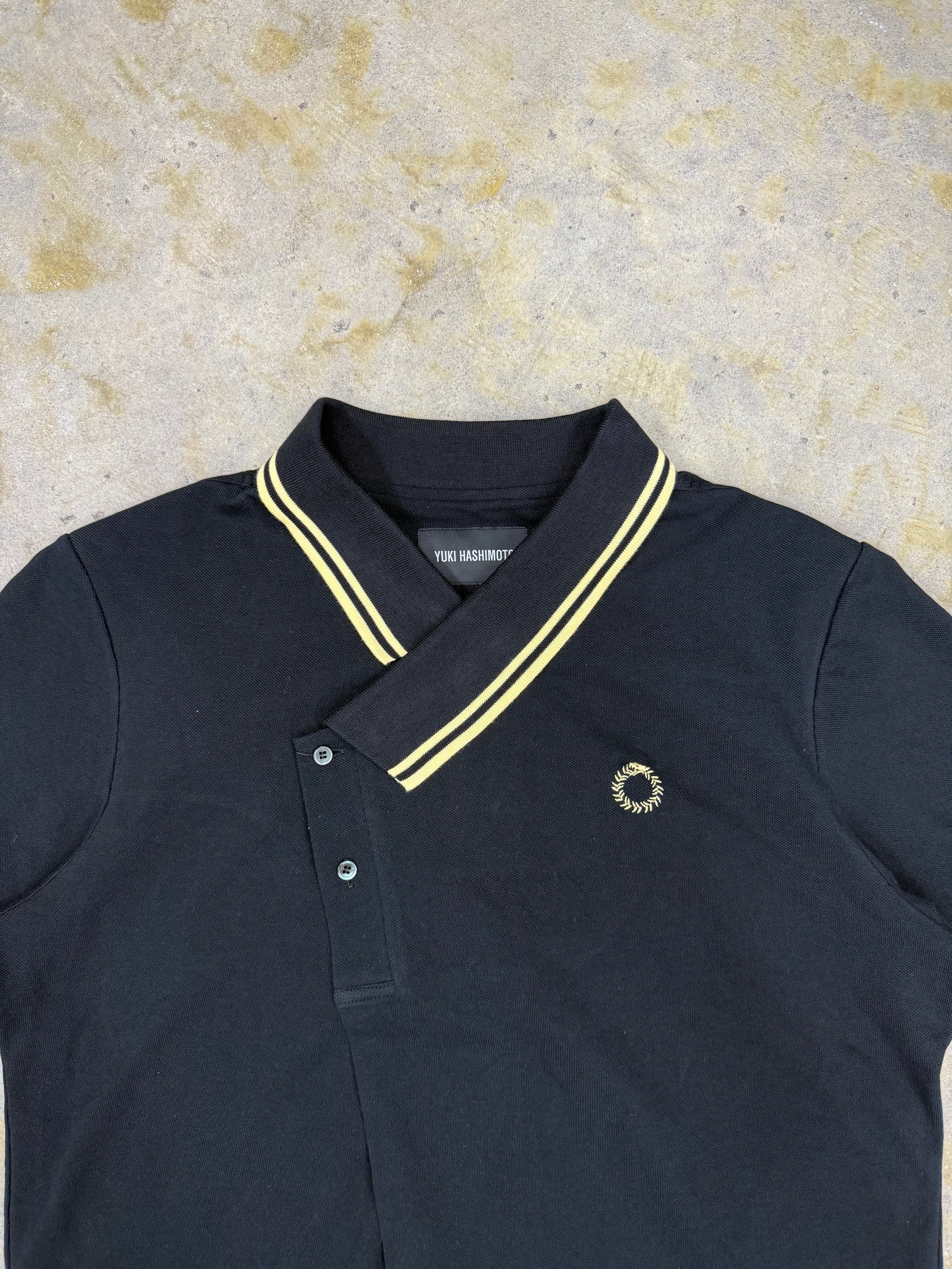 YUKI HASHIMOTO ポロシャツ YUKI HASHIMOTO | YNECK POLO SHIRTS | BLACK | HOWDAY