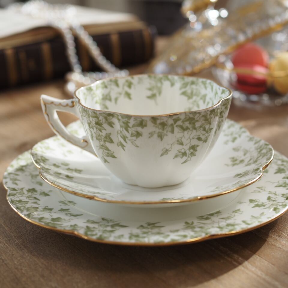 タロット14 節制 】英国シェリー 優雅なアイビー柄が美しい