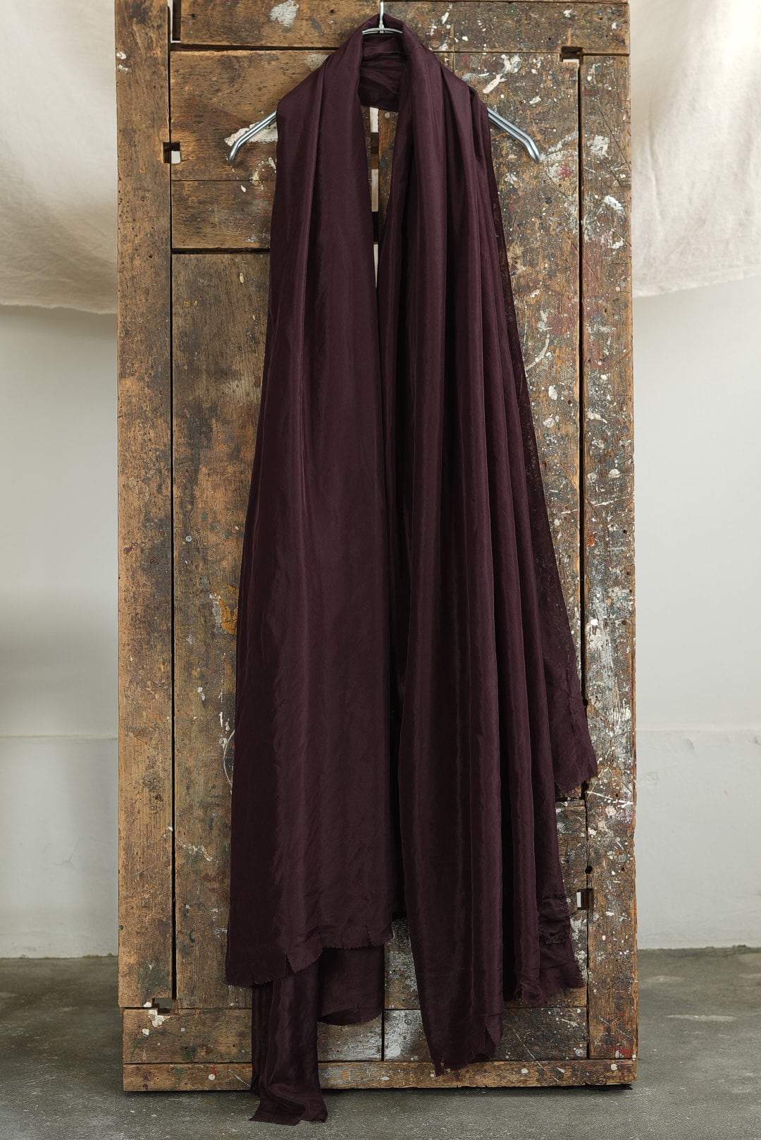 CHEZ VIDALENC - SILK SCARF (MAROON)