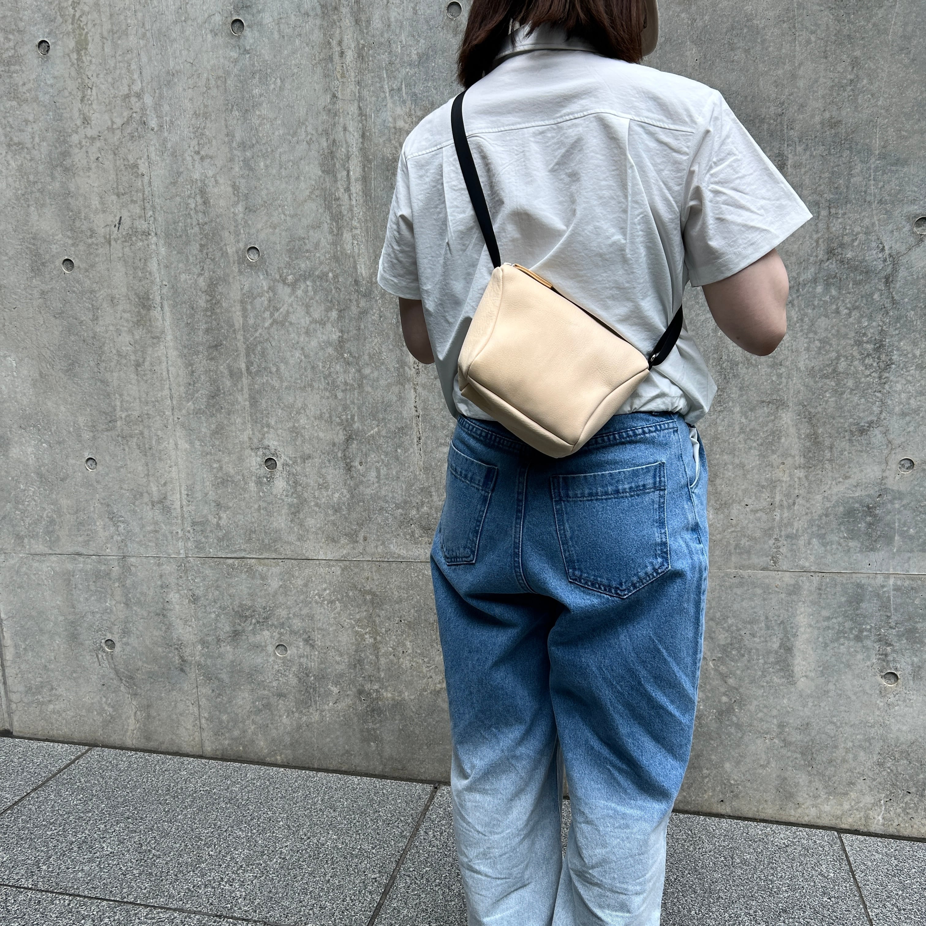 収納力がUPしました！/ ミニポシェット / サステナブルレザー（国産本