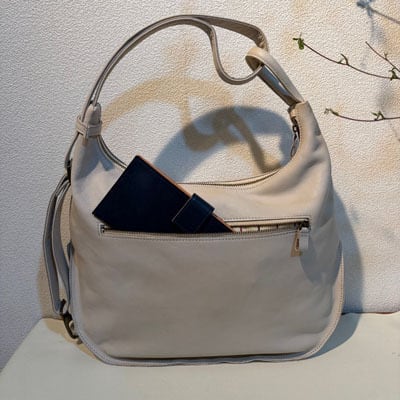 次回入荷分より値上げになります。B.stuff　大き目2WAYショルダー