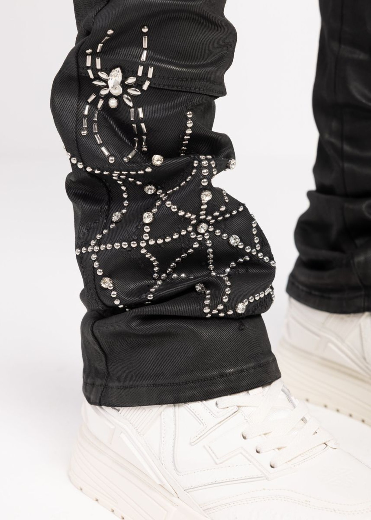 GUAPI / obsidian black waxed spider denim