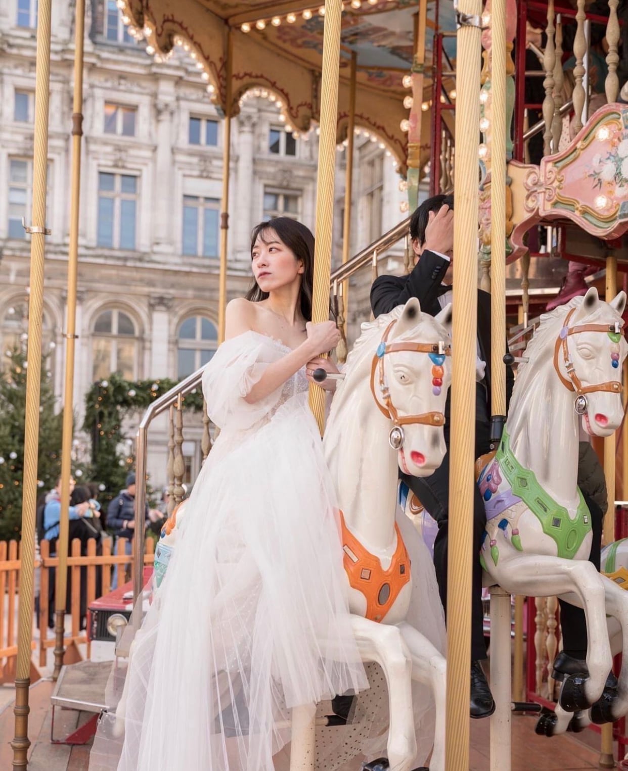 ベアトップ バタフライ 立体刺繍 ウェディングドレス | MINLADY